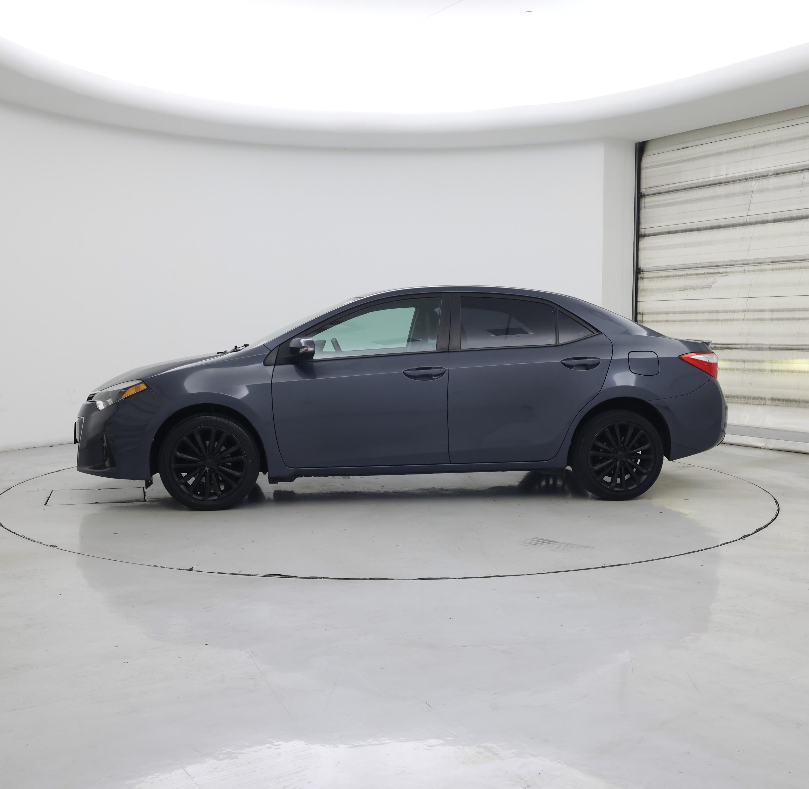Thumbnail: 2016 Toyota Corolla - 3