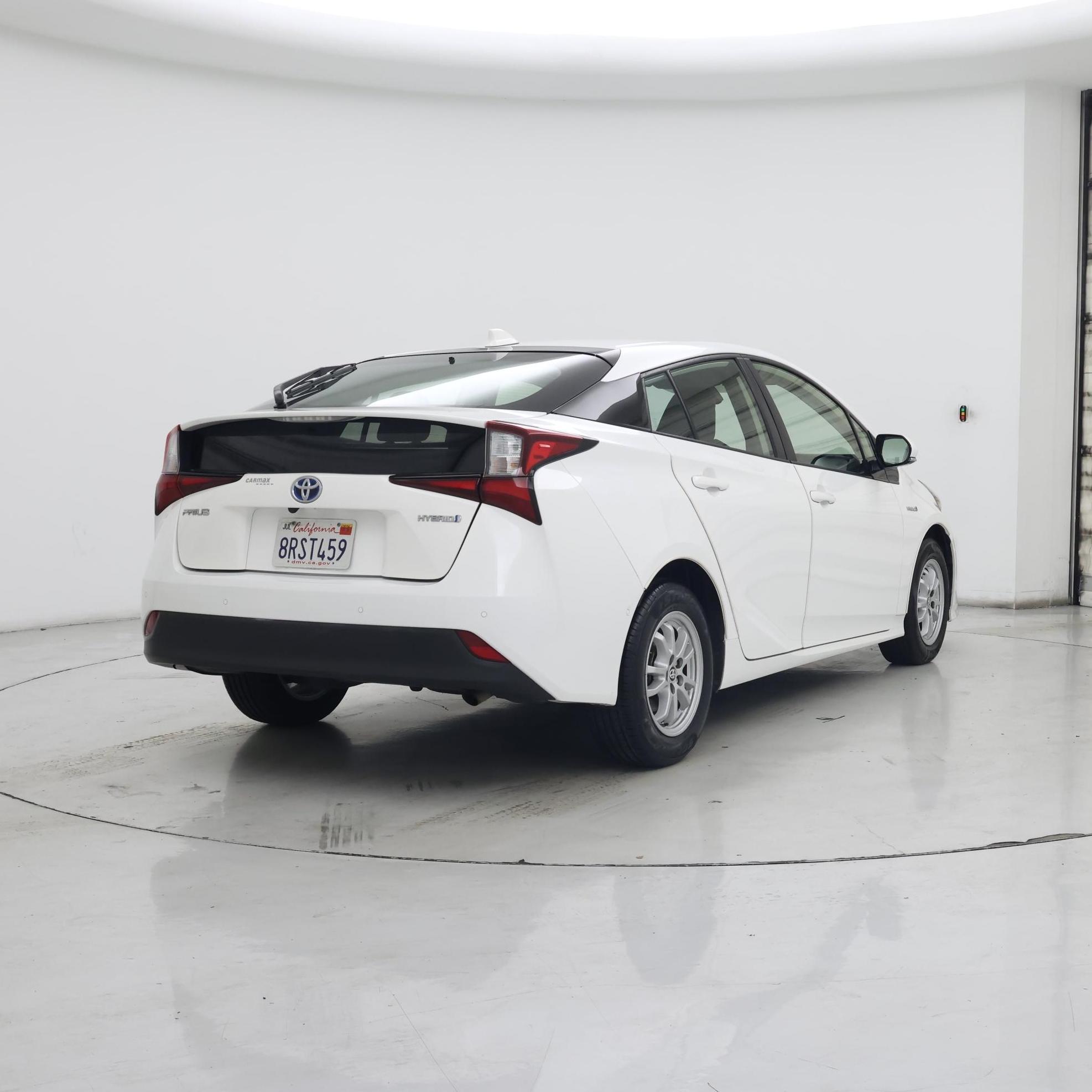 Thumbnail: 2020 Toyota Prius - 8