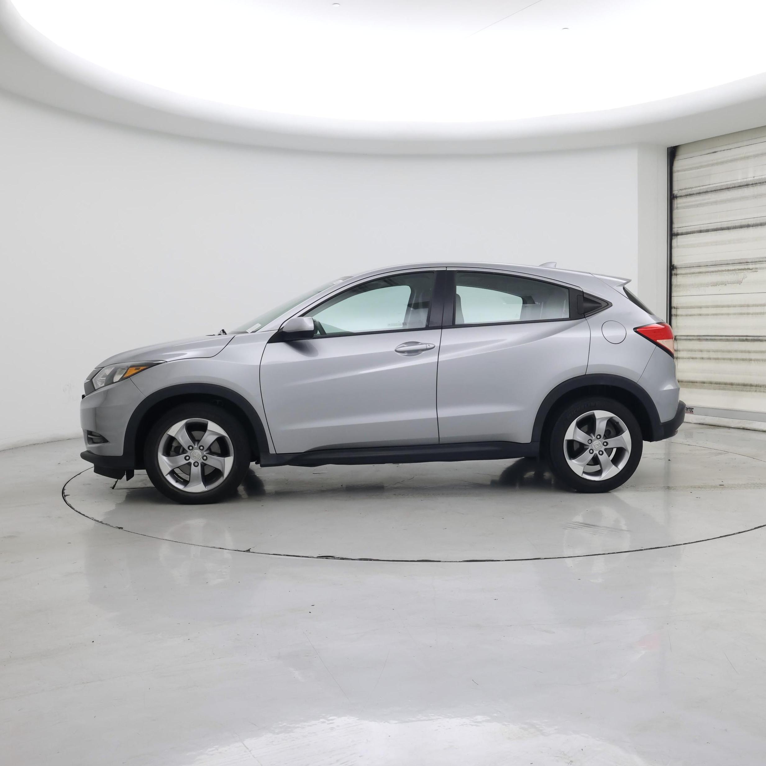 Thumbnail: 2018 Honda HR-V - 3