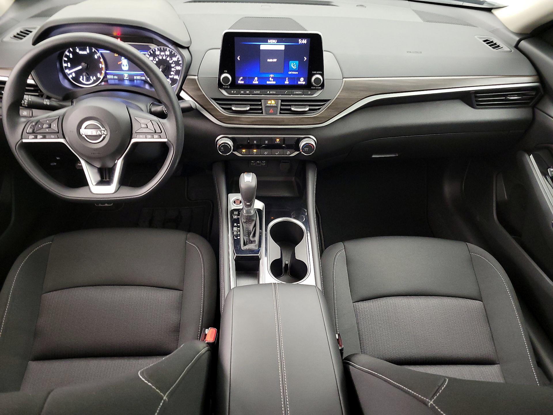 Thumbnail: 2023 Nissan Altima - 9