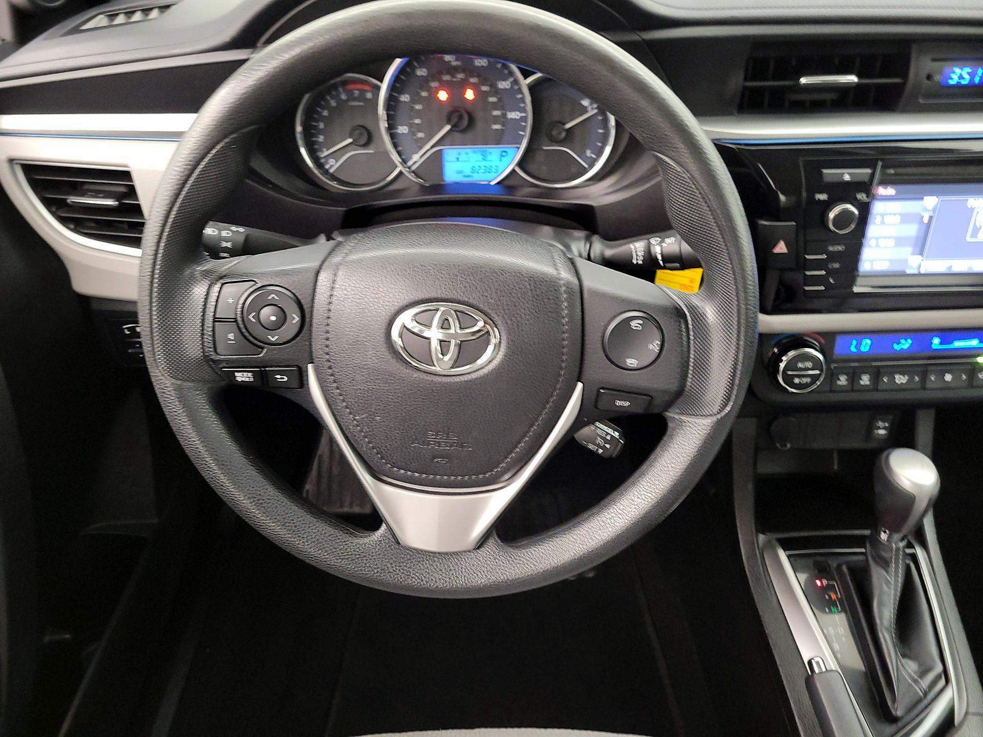 Thumbnail: 2015 Toyota Corolla - 10
