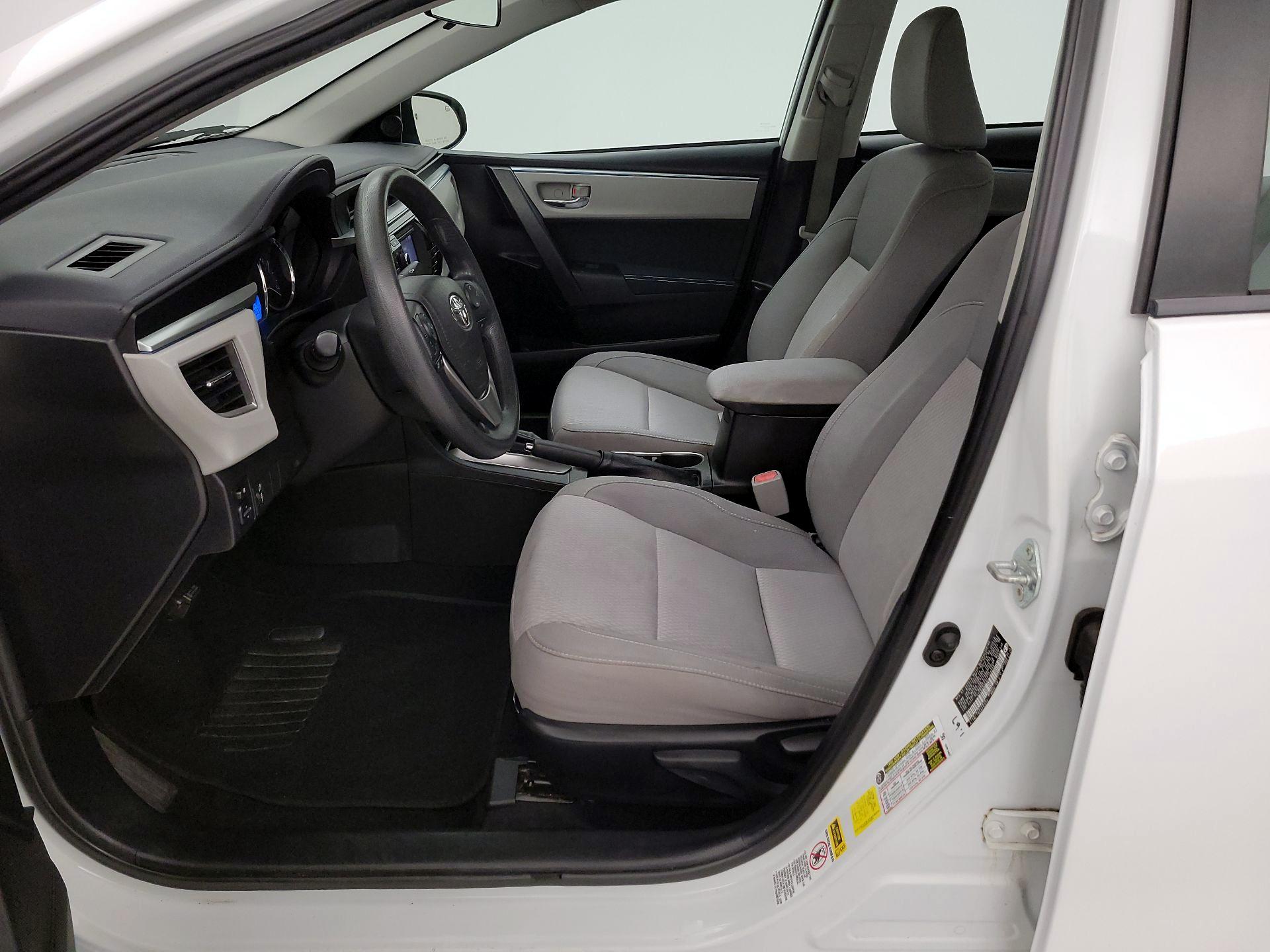Thumbnail: 2015 Toyota Corolla - 11