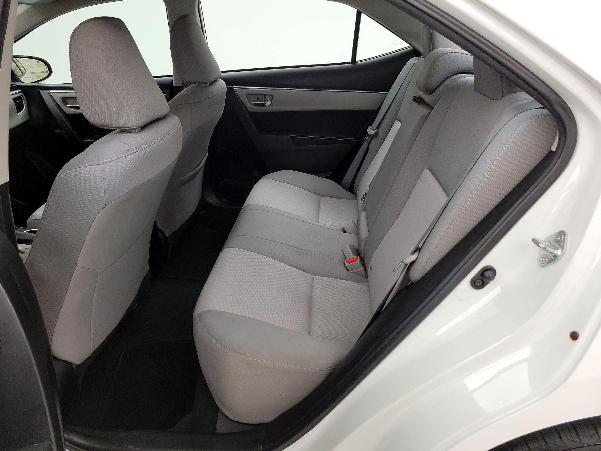 Thumbnail: 2015 Toyota Corolla - 19