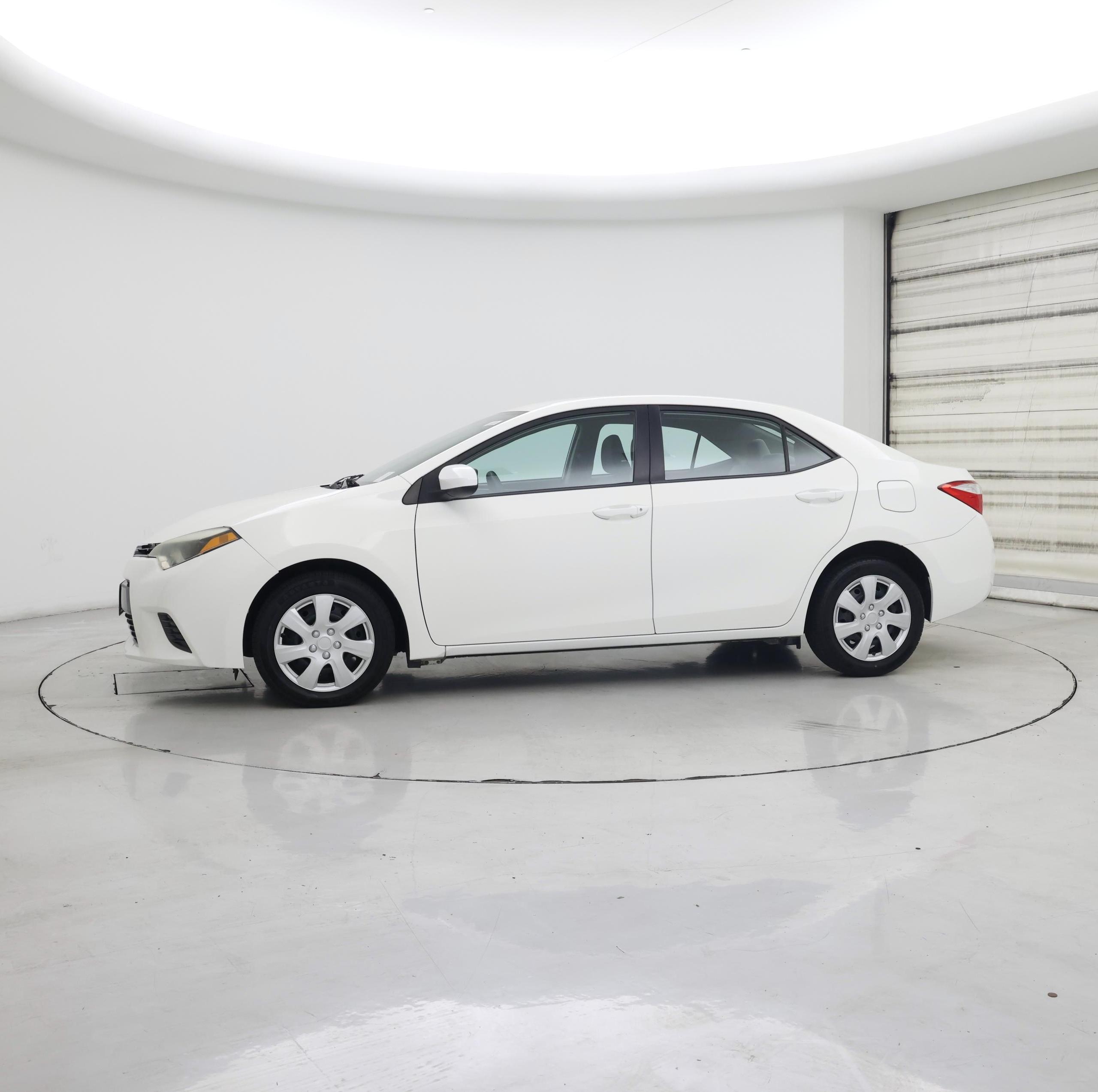 Thumbnail: 2015 Toyota Corolla - 3