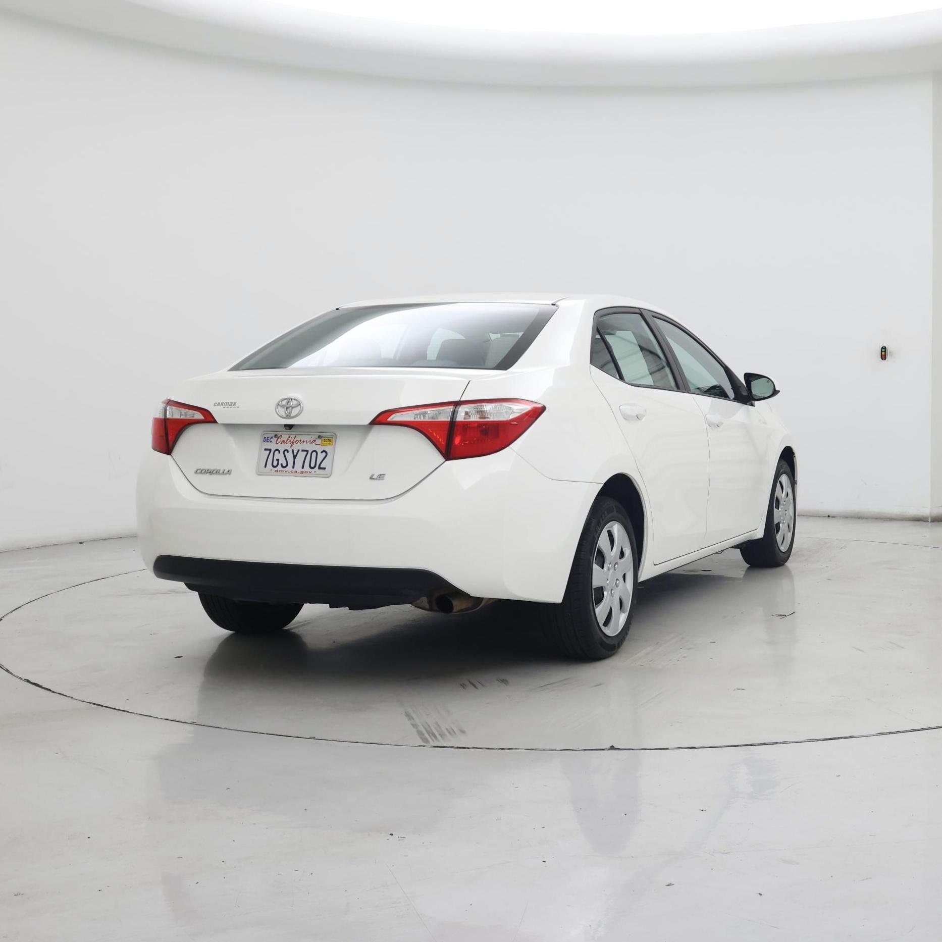 Thumbnail: 2015 Toyota Corolla - 8