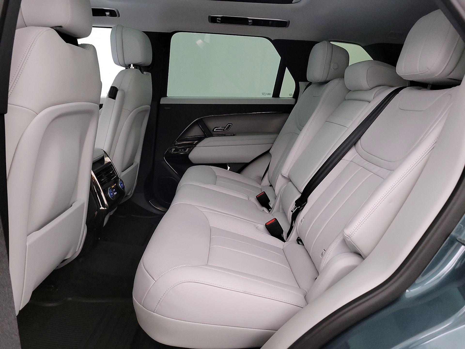 Thumbnail: 2024 Land Rover Range Rover Sport - 19