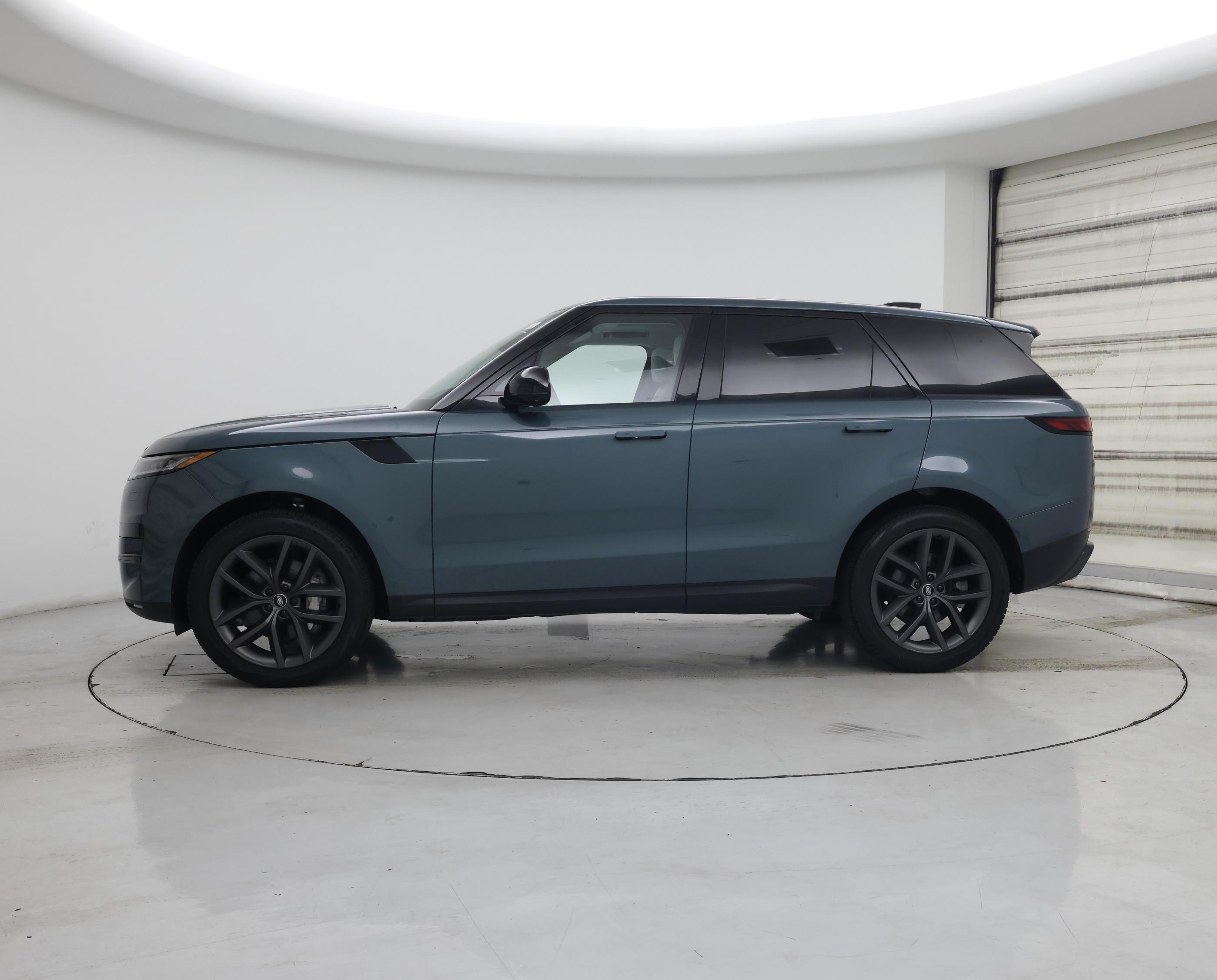 Thumbnail: 2024 Land Rover Range Rover Sport - 3