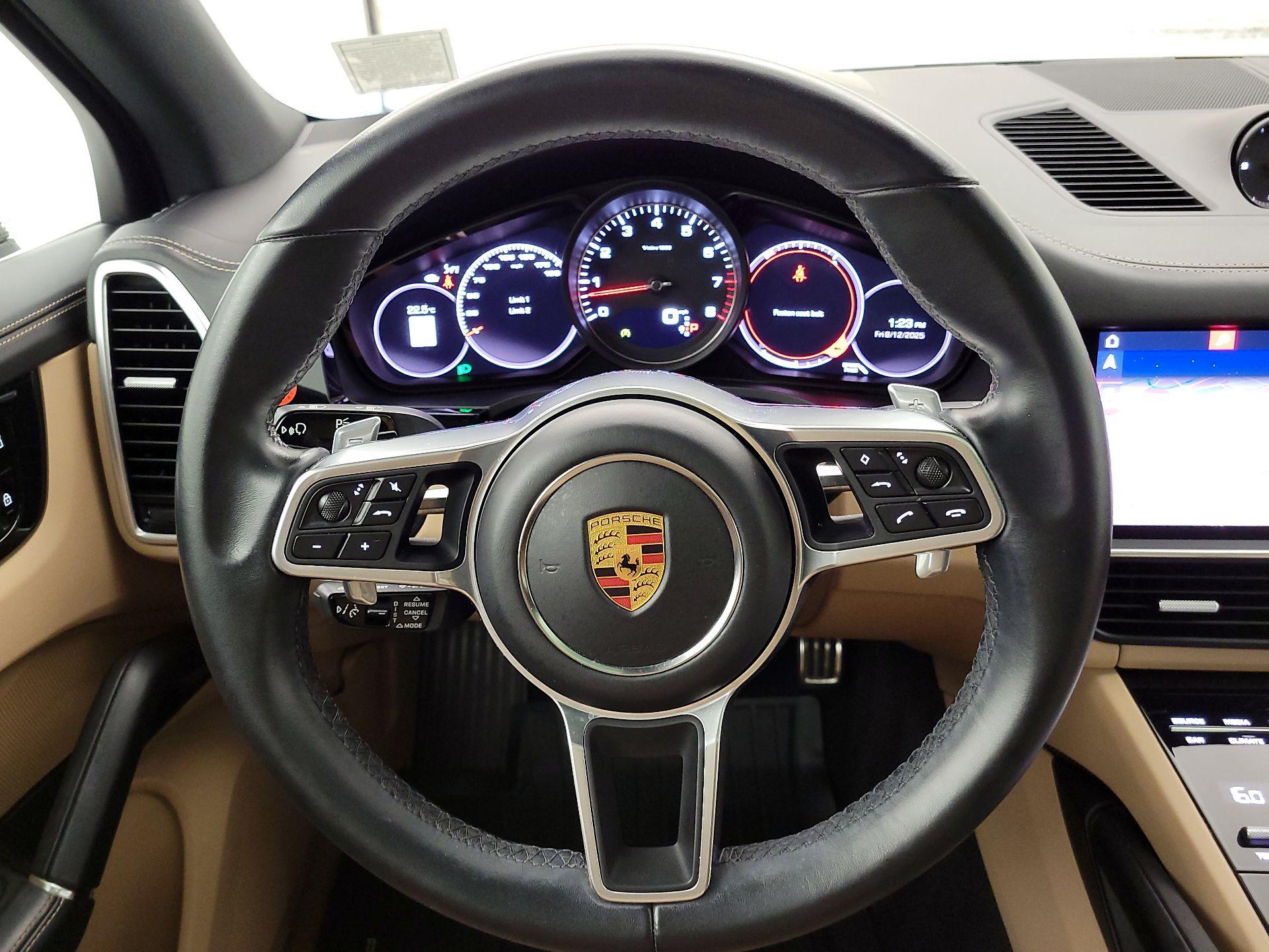 Thumbnail: 2021 Porsche Cayenne - 10