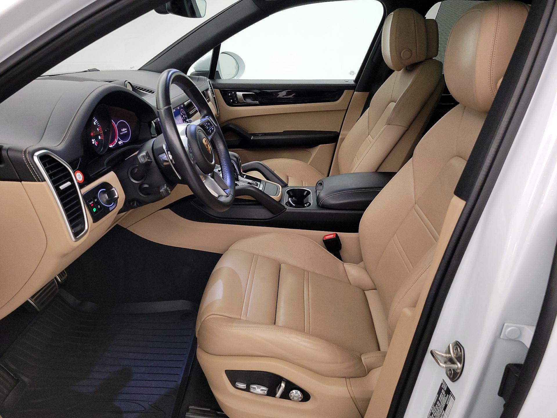 Thumbnail: 2021 Porsche Cayenne - 11