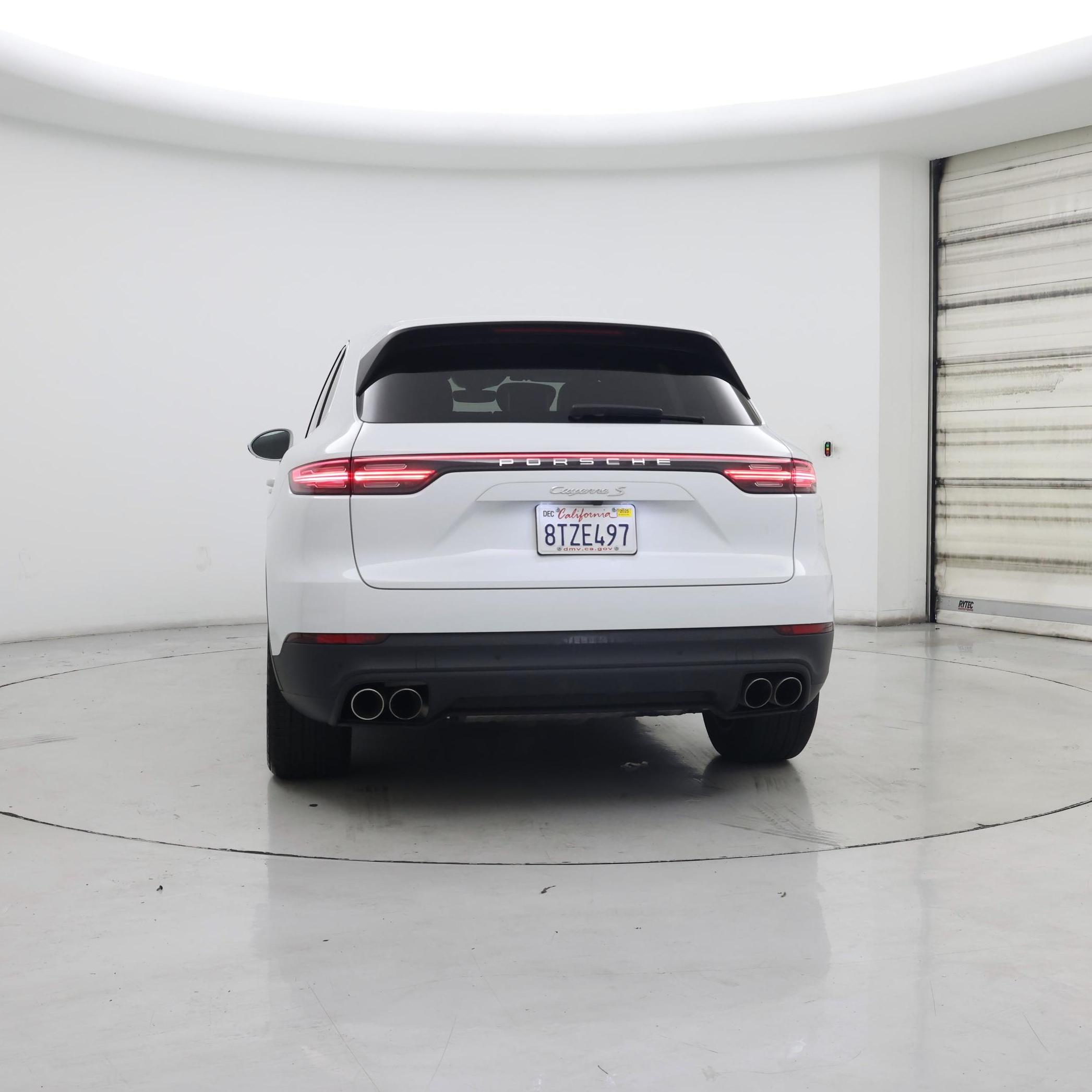 Thumbnail: 2021 Porsche Cayenne - 6