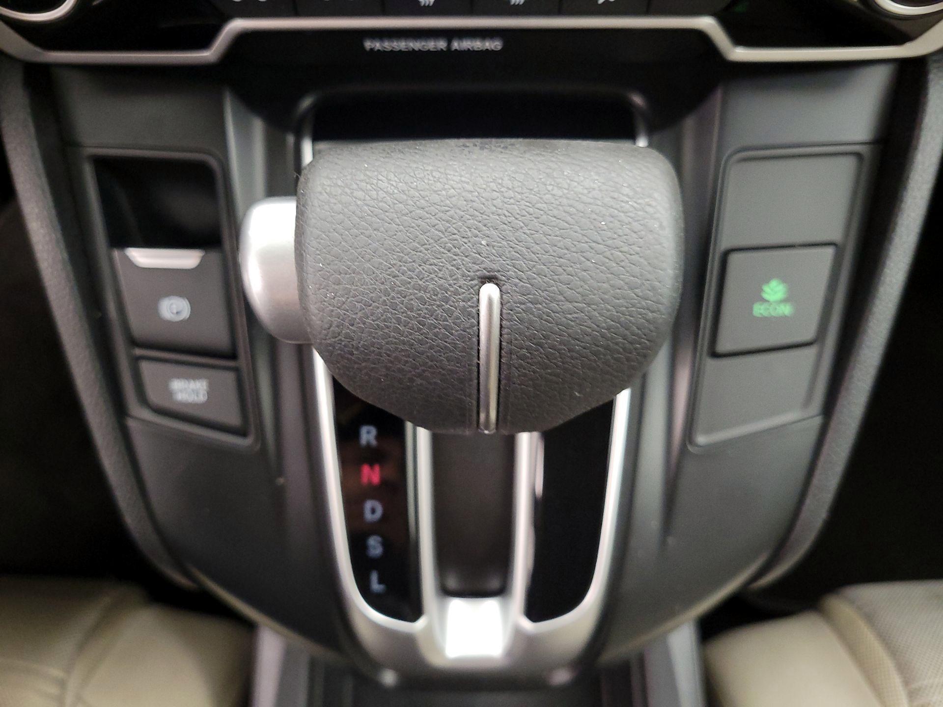 Thumbnail: 2018 Honda CR-V - 17