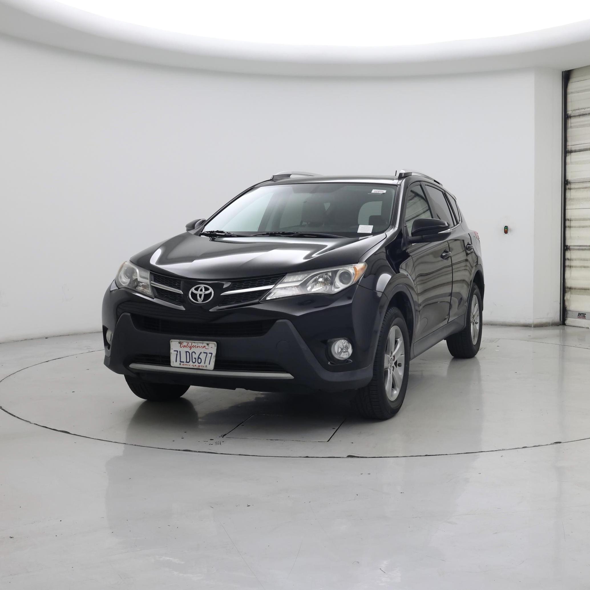 Thumbnail: 2015 Toyota RAV4 - 4