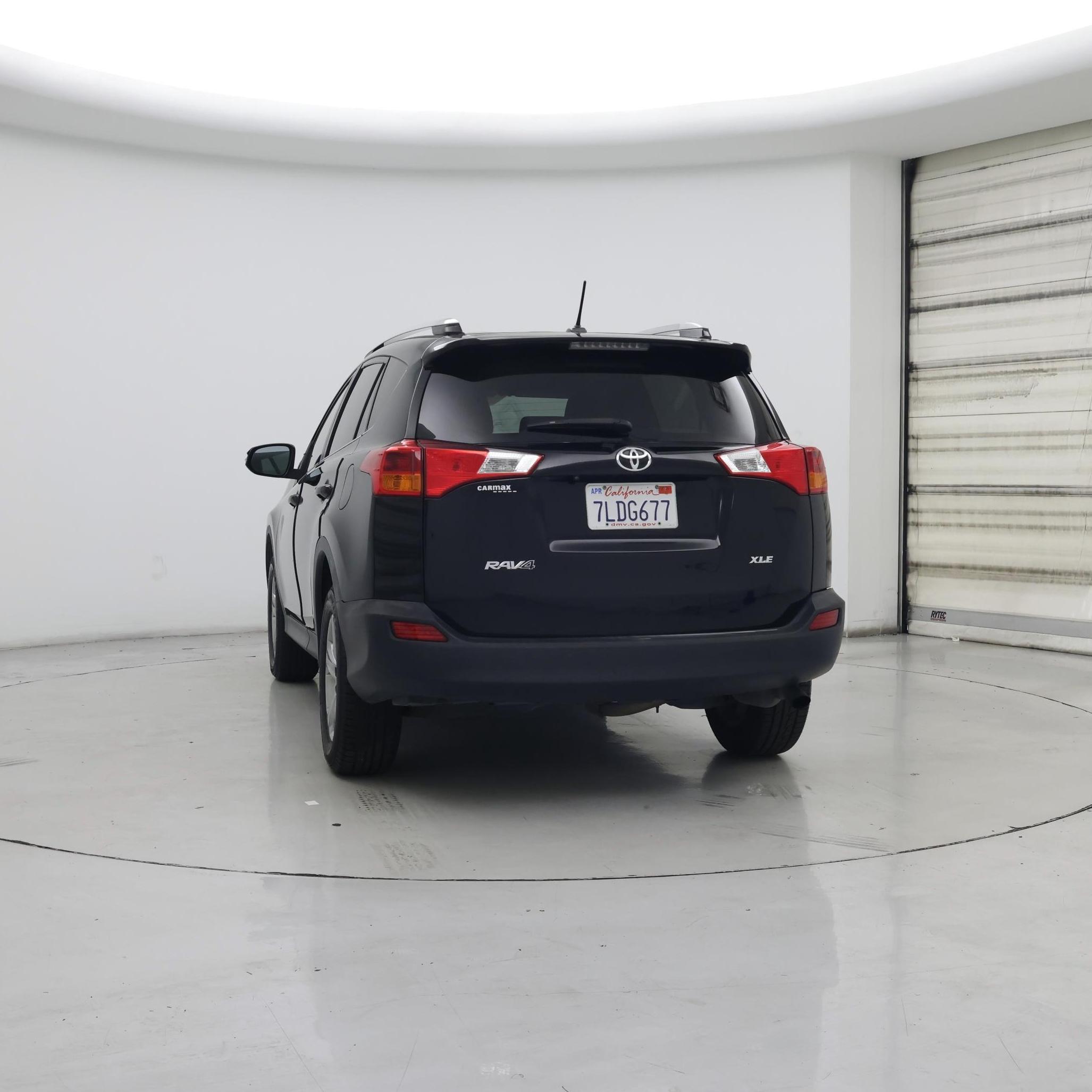 Thumbnail: 2015 Toyota RAV4 - 6