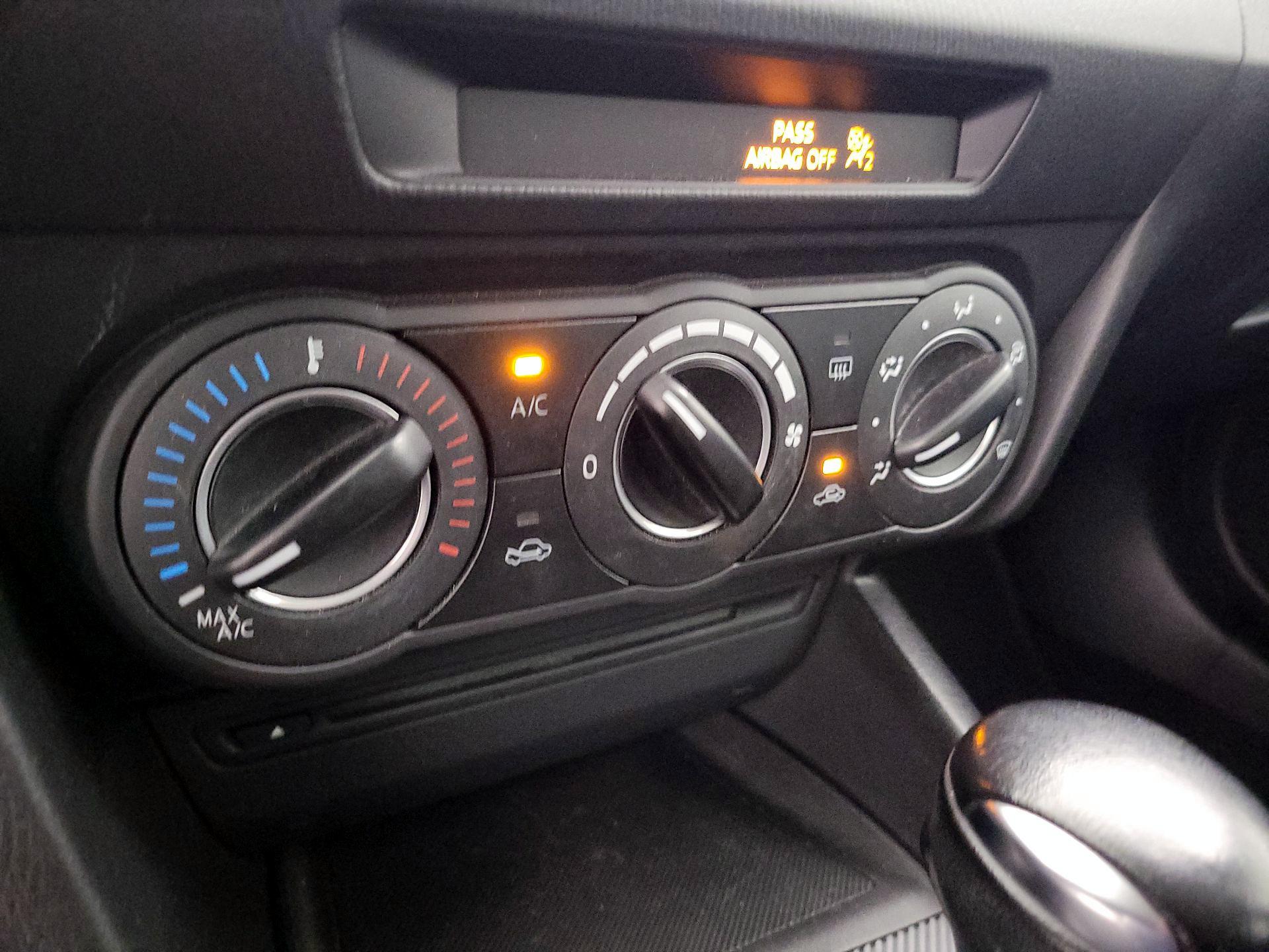 Thumbnail: 2014 Mazda Mazda3 - 15