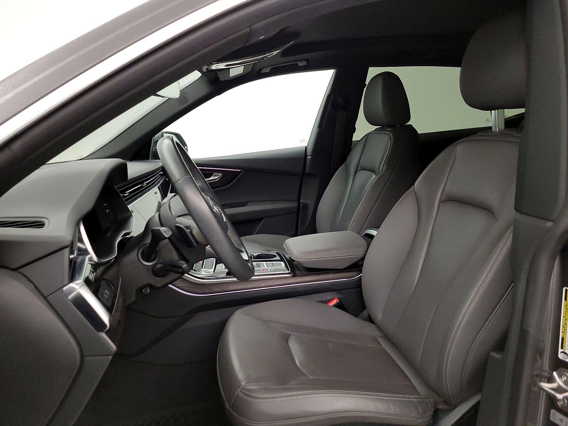 Thumbnail: 2021 Audi Q8 - 11