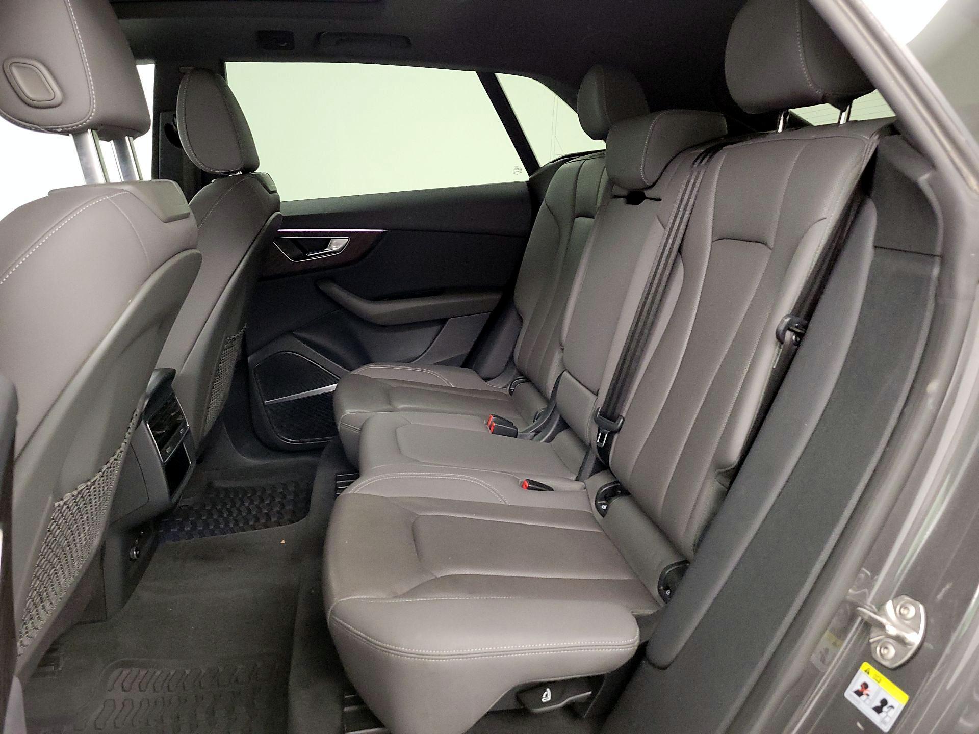 Thumbnail: 2021 Audi Q8 - 17