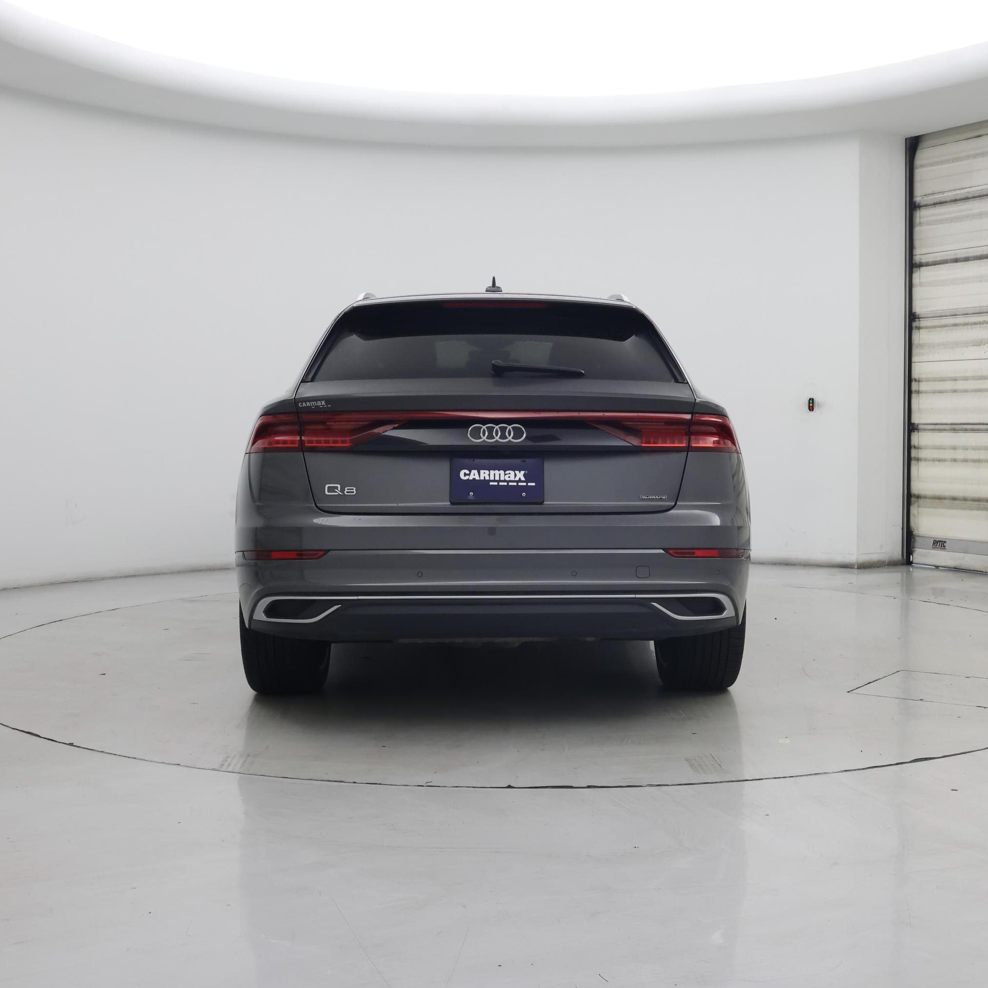 Thumbnail: 2021 Audi Q8 - 6