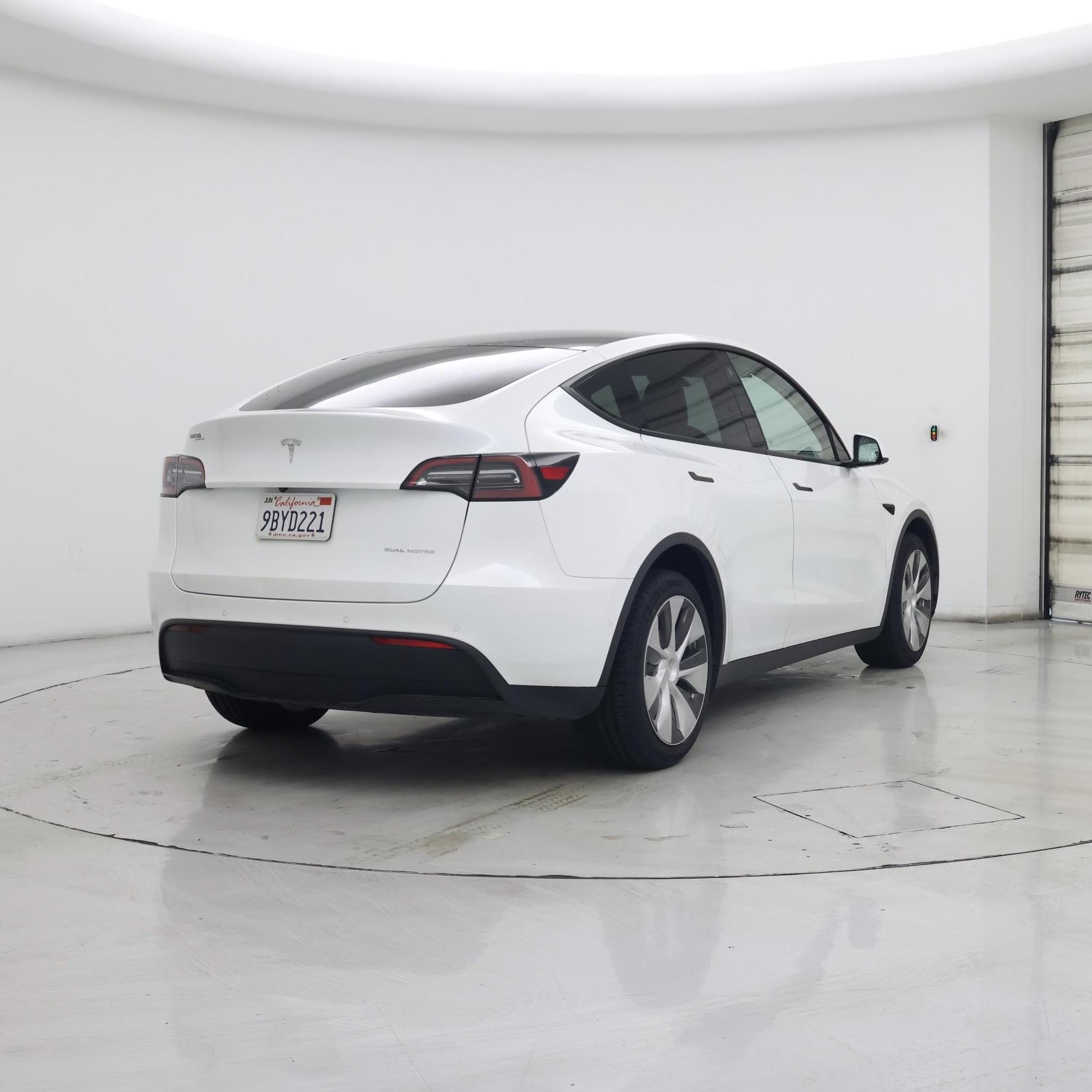Thumbnail: 2022 Tesla Model Y - 8
