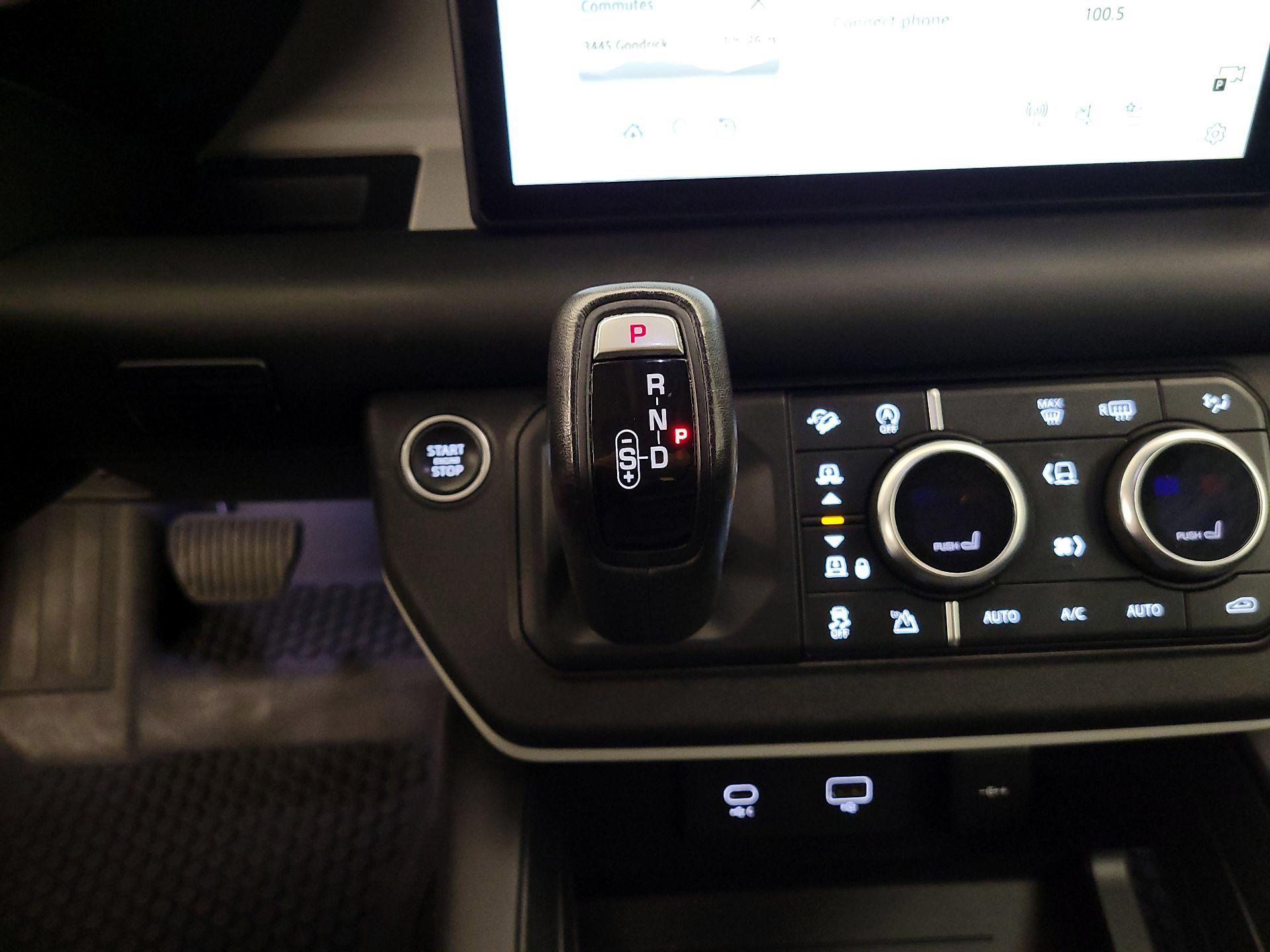 Thumbnail: 2020 Land Rover Defender - 18