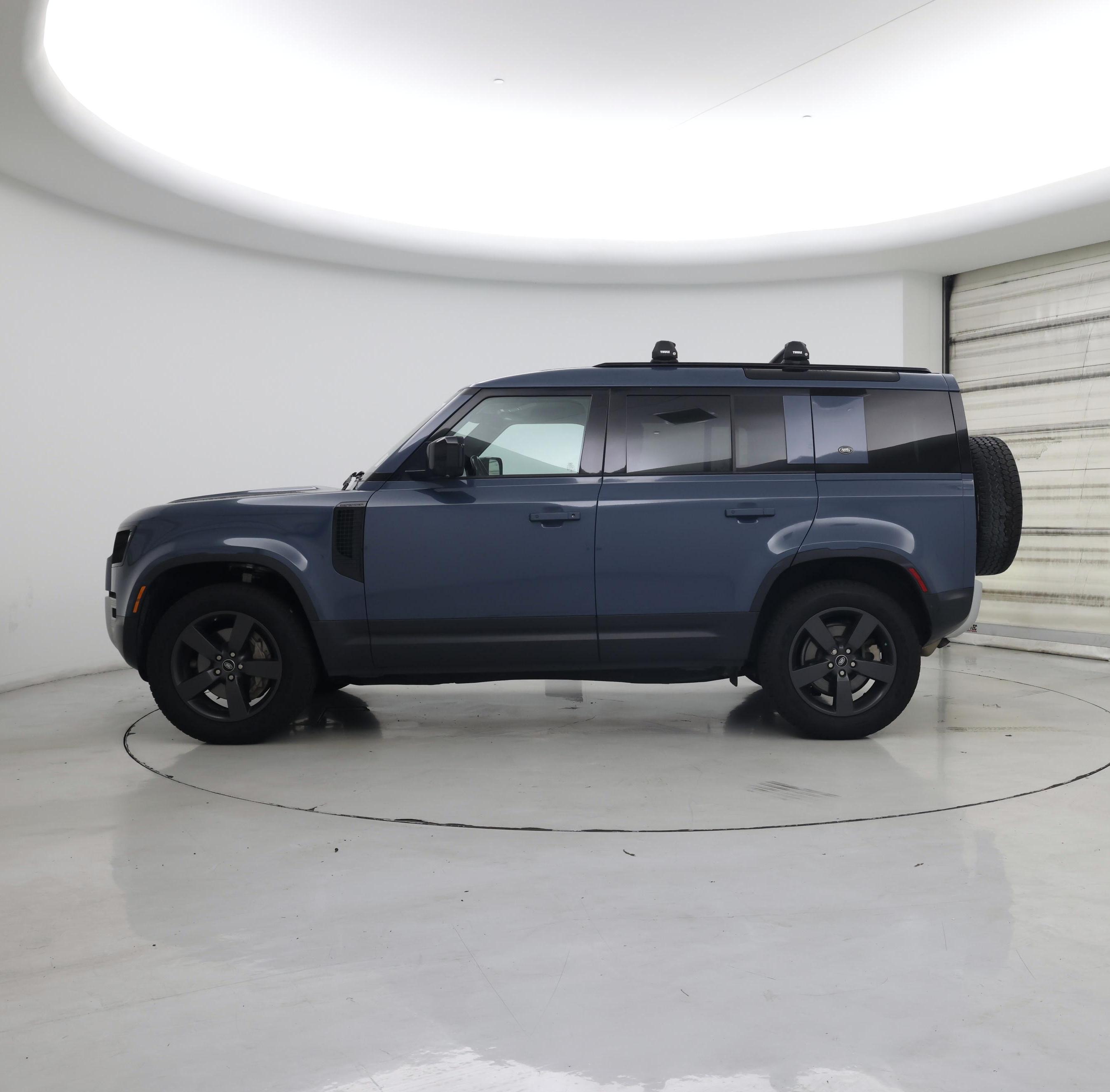 Thumbnail: 2020 Land Rover Defender - 3