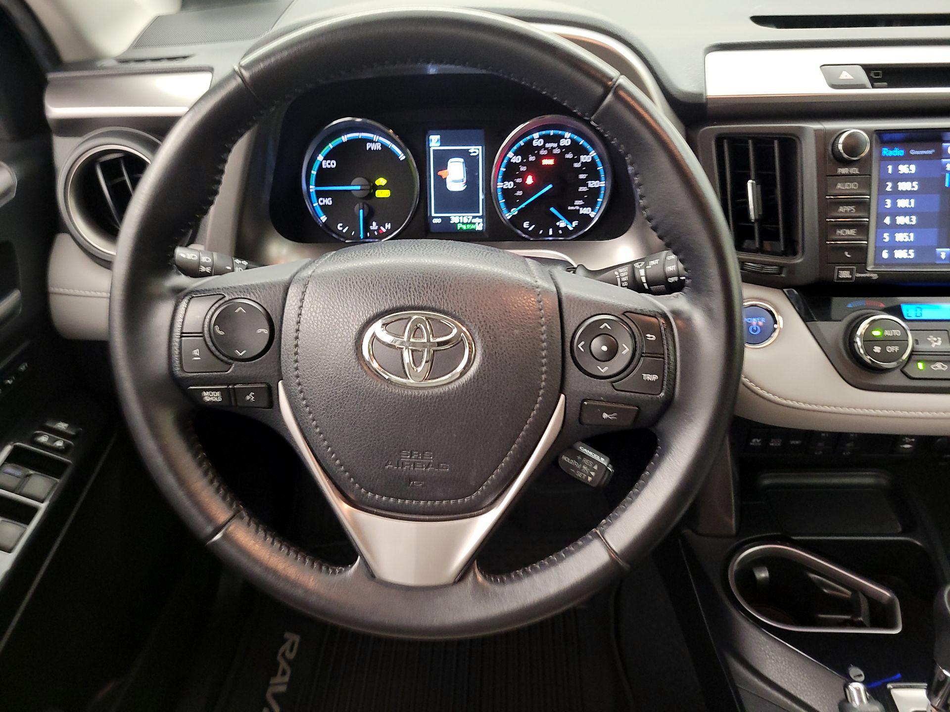 Thumbnail: 2016 Toyota RAV4 - 10