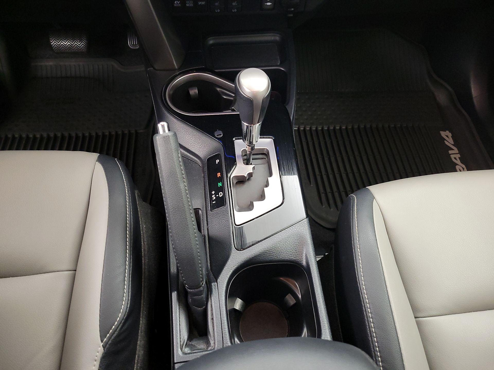 Thumbnail: 2016 Toyota RAV4 - 17