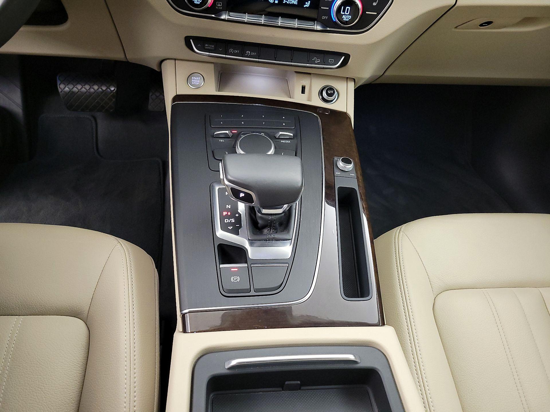 Thumbnail: 2019 Audi Q5 - 17