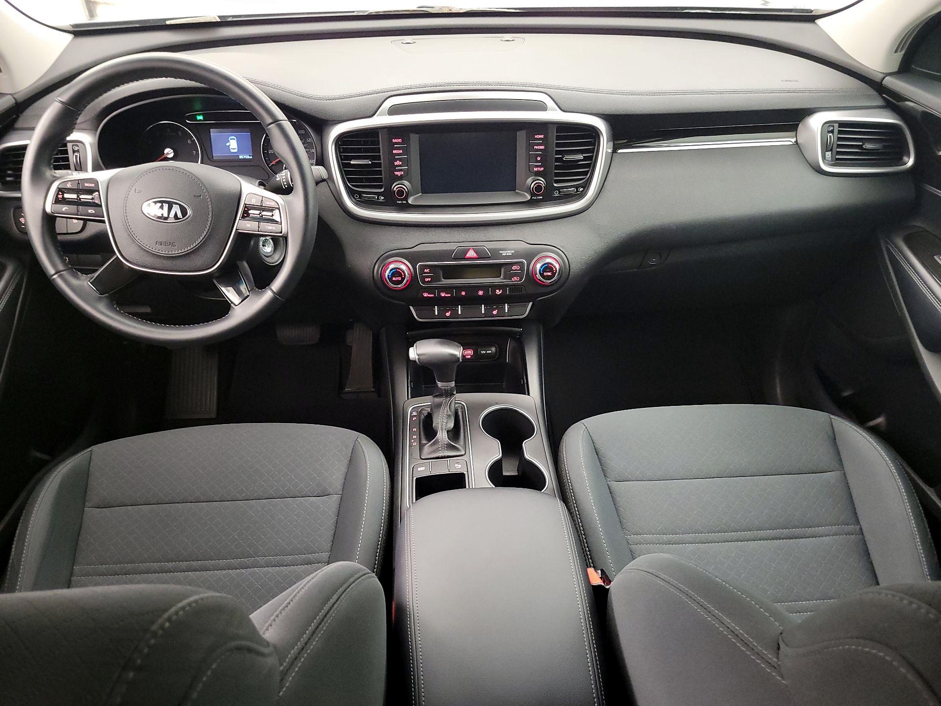 Thumbnail: 2020 Kia Sorento - 9