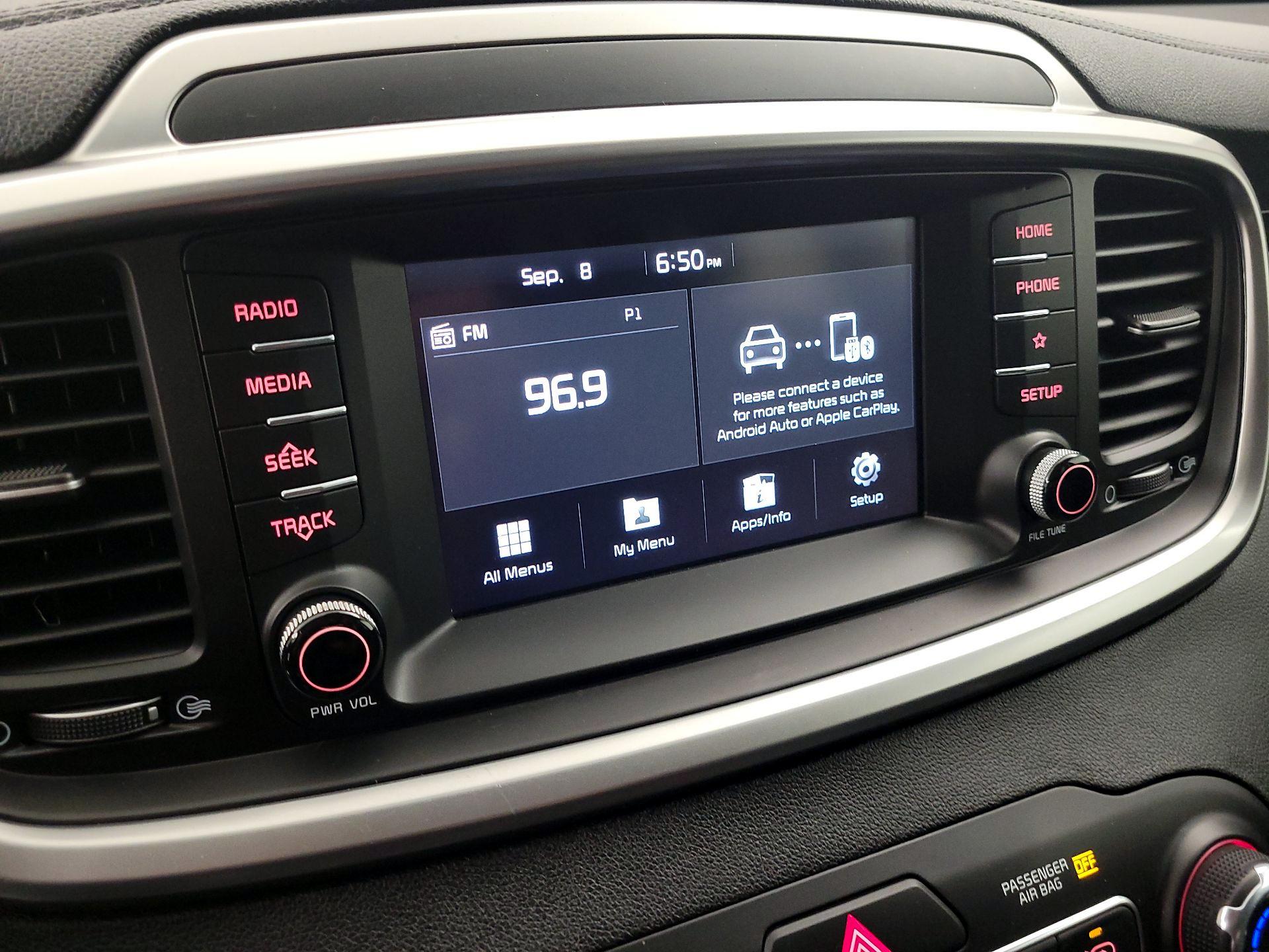 Thumbnail: 2020 Kia Sorento - 15