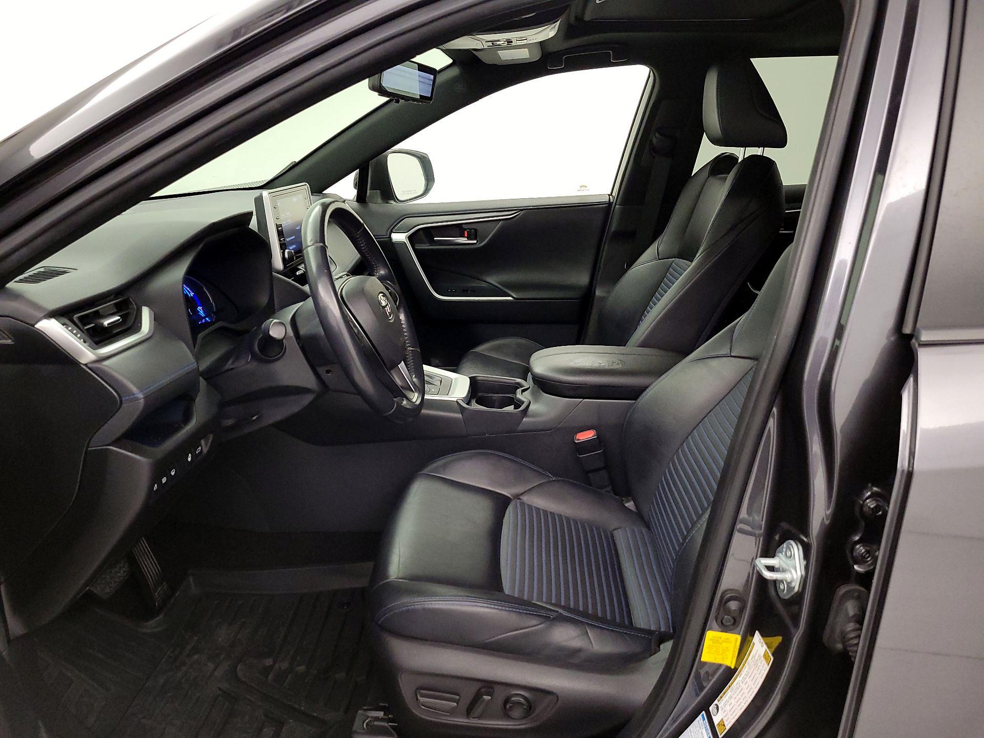 Thumbnail: 2019 Toyota RAV4 - 11