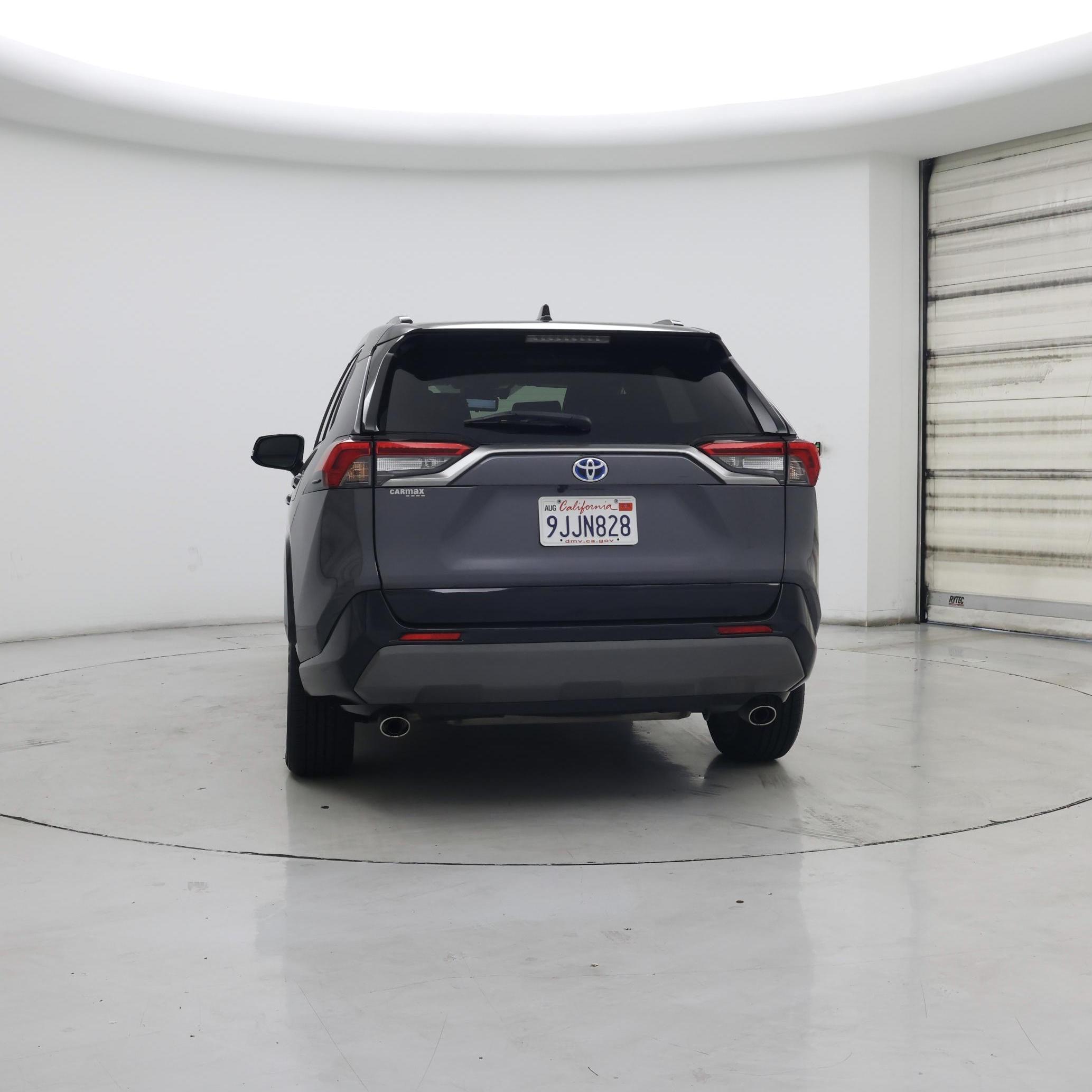Thumbnail: 2019 Toyota RAV4 - 6