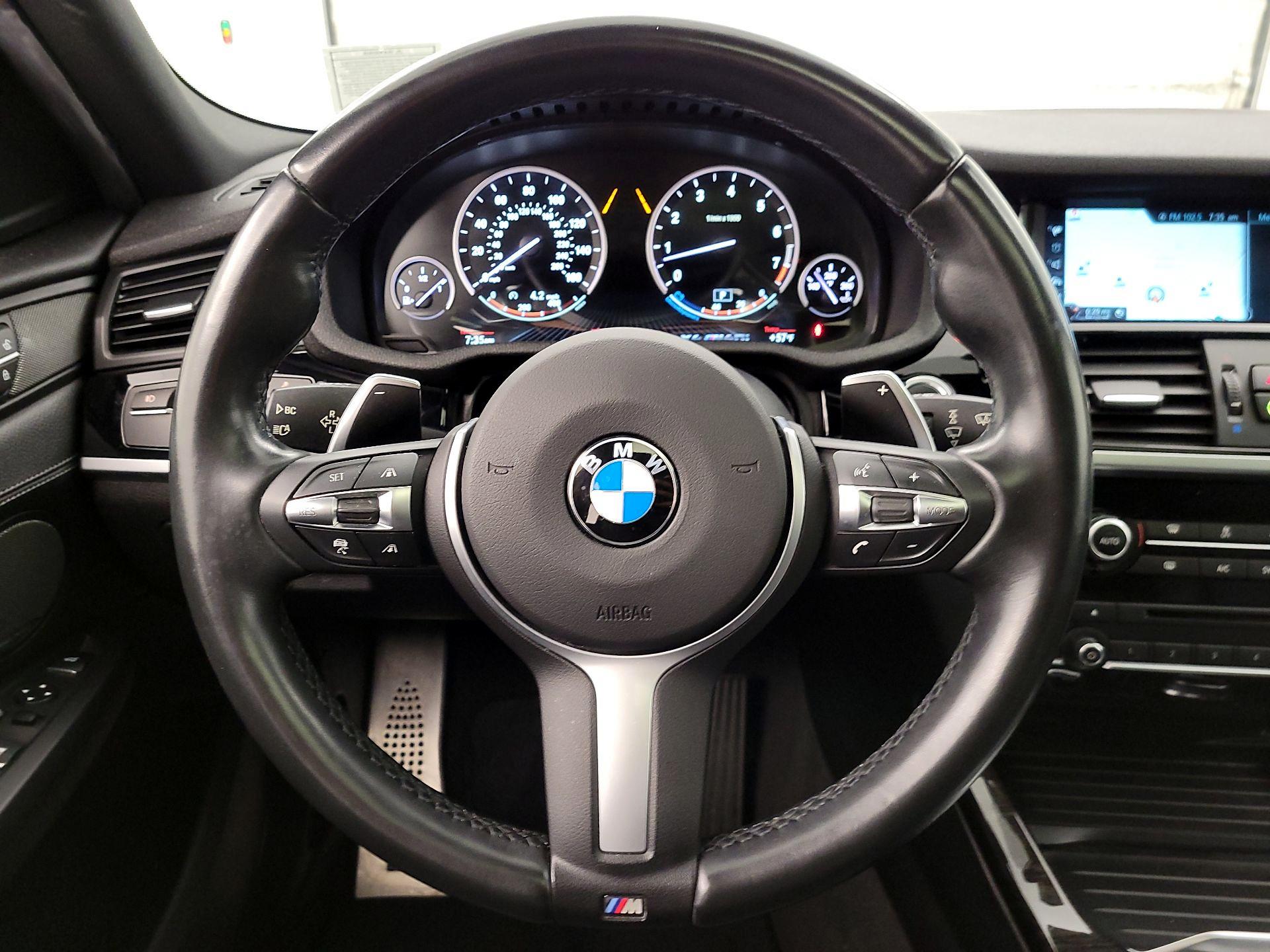 Thumbnail: 2017 BMW X4 - 10
