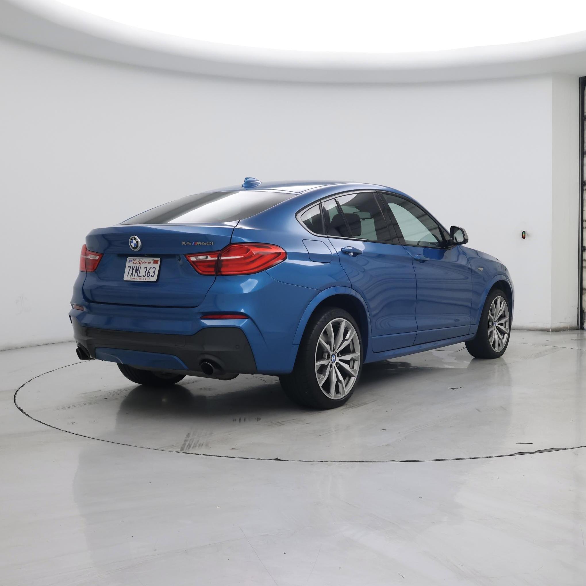Thumbnail: 2017 BMW X4 - 8