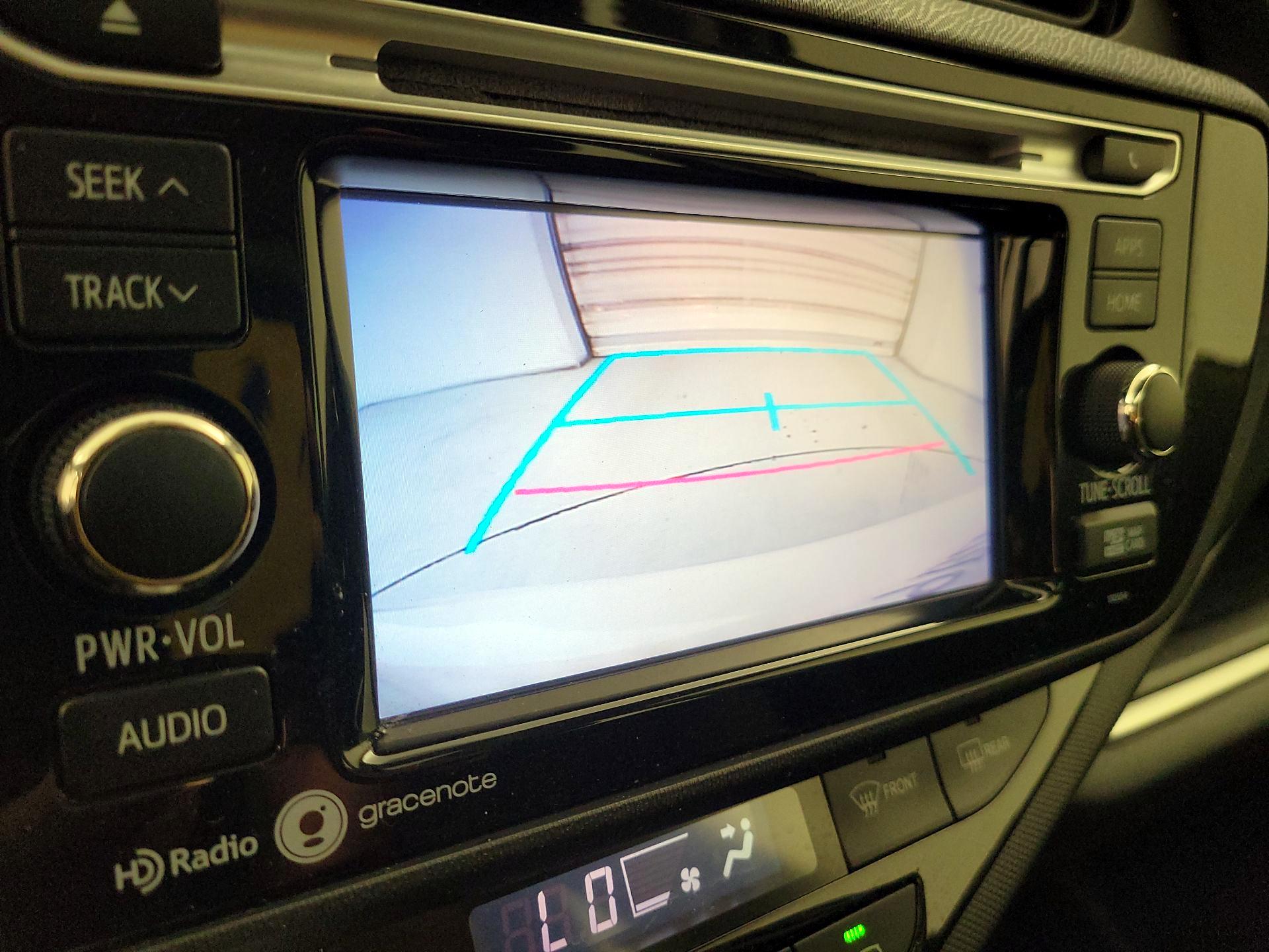 Thumbnail: 2015 Toyota Prius c - 14