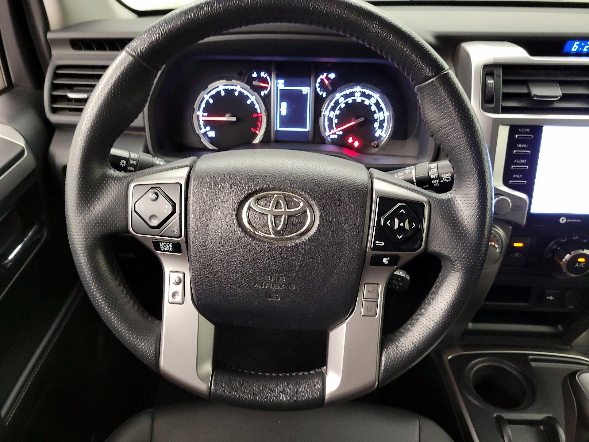 Thumbnail: 2022 Toyota 4Runner - 10