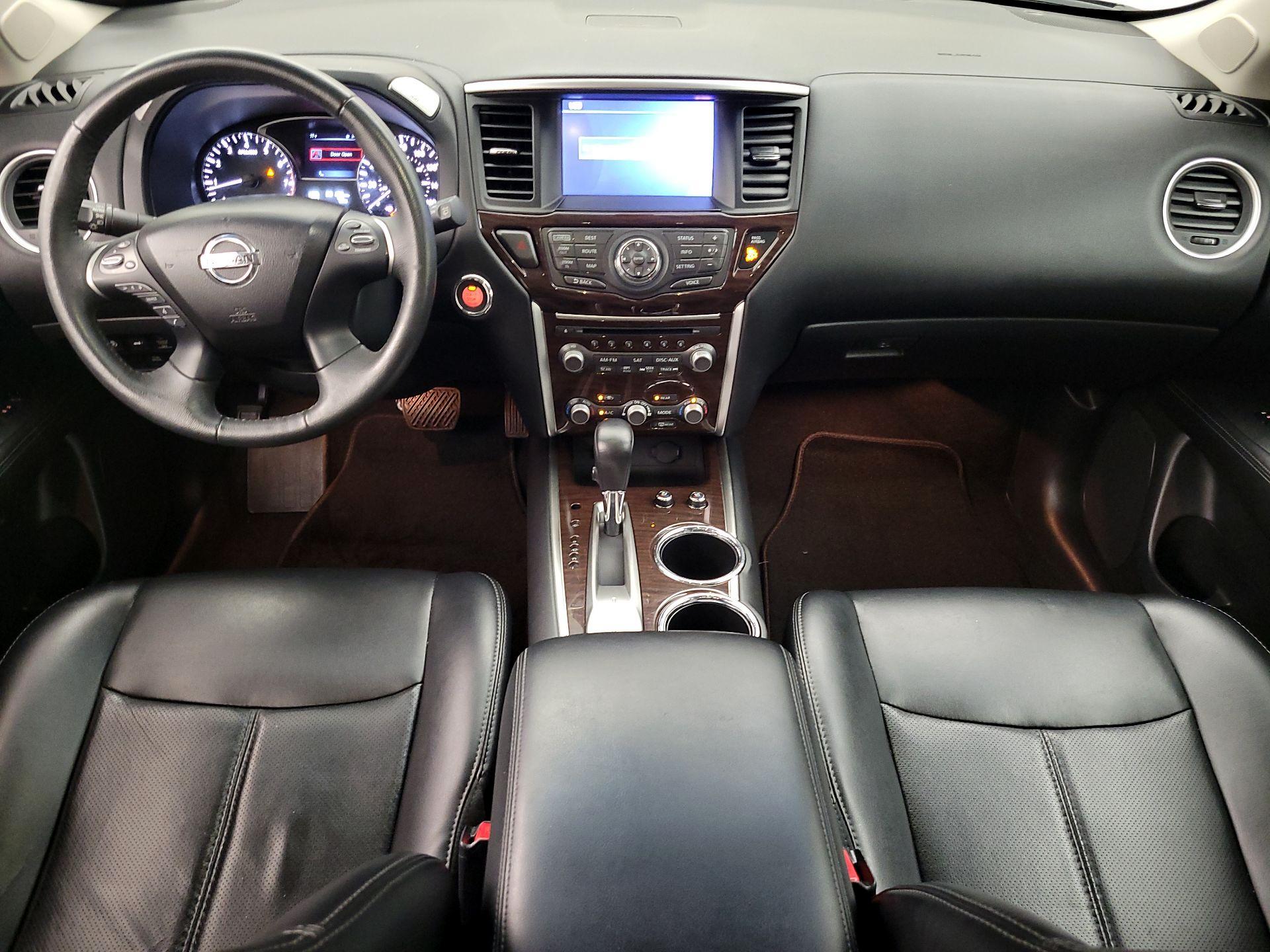 Thumbnail: 2015 Nissan Pathfinder - 9