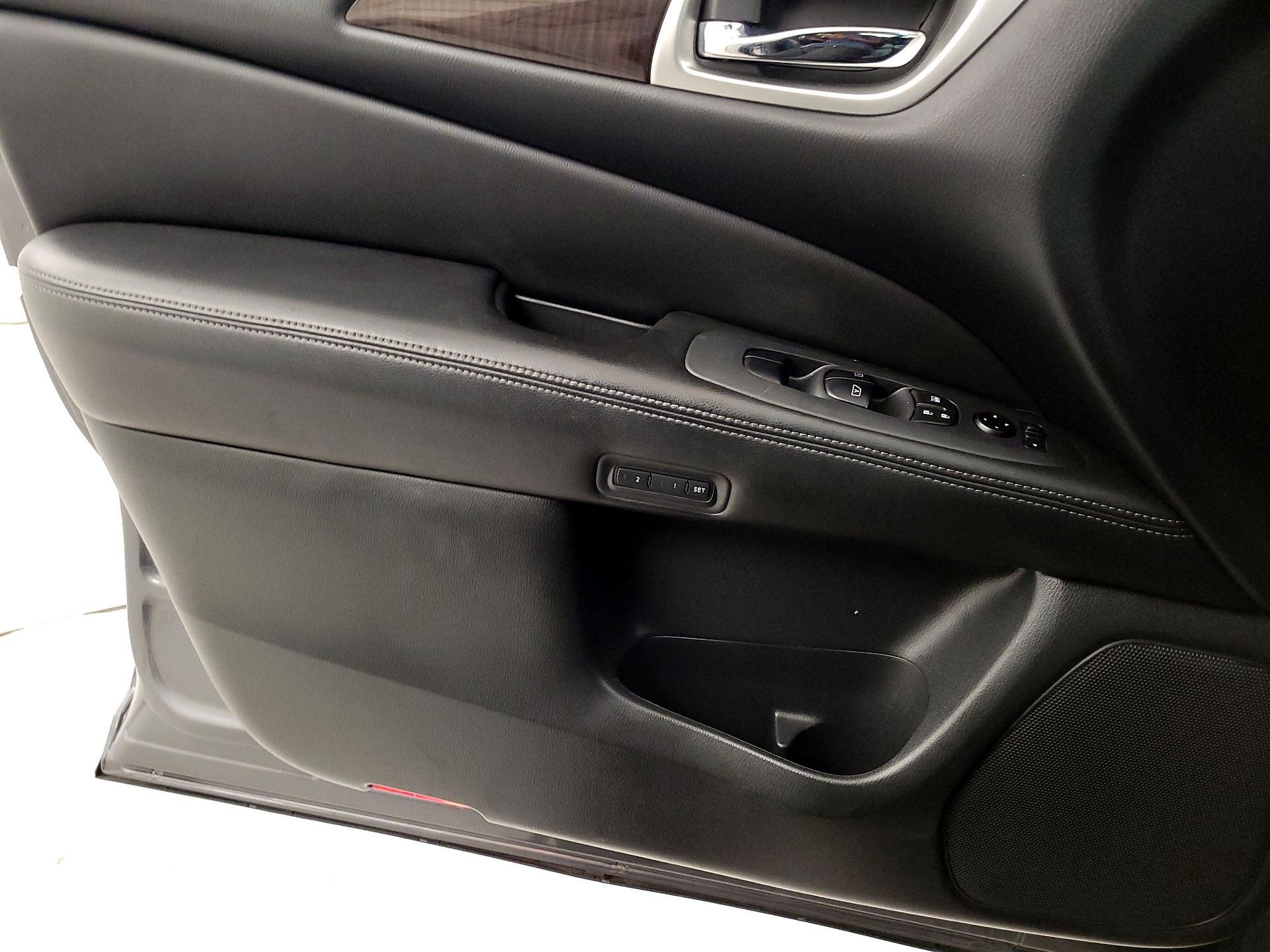 Thumbnail: 2015 Nissan Pathfinder - 12