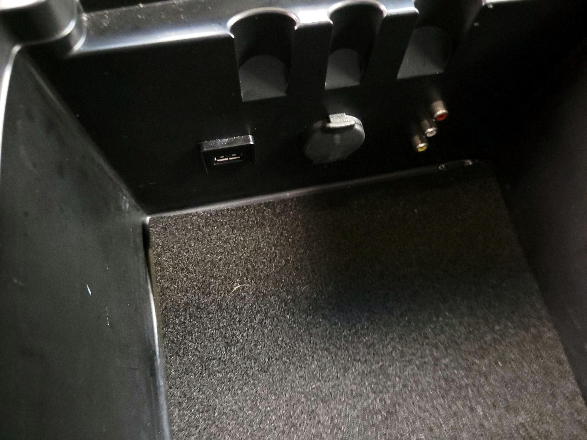 Thumbnail: 2015 Nissan Pathfinder - 18