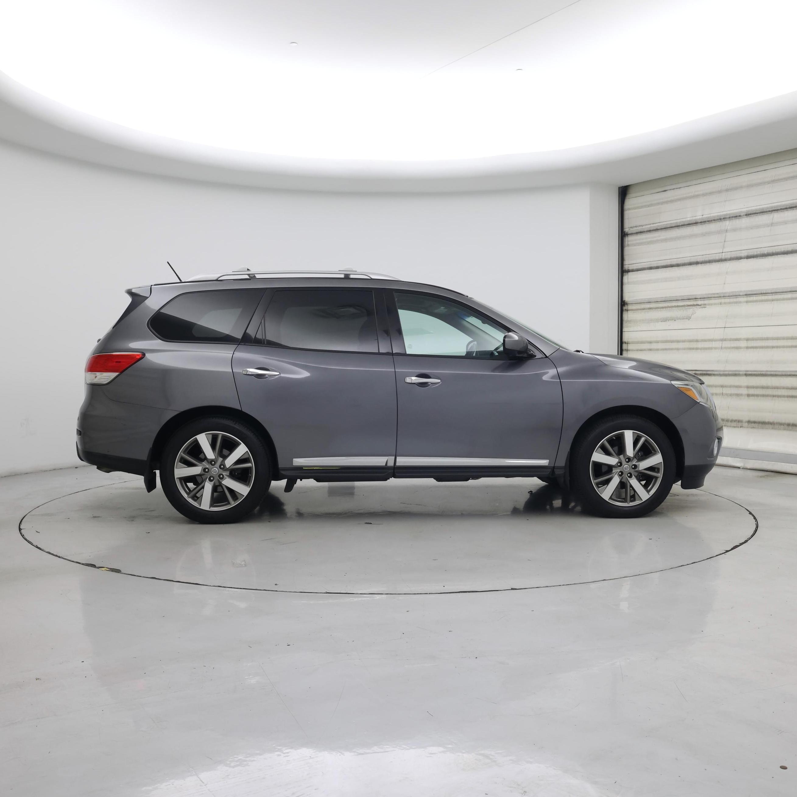 Thumbnail: 2015 Nissan Pathfinder - 7