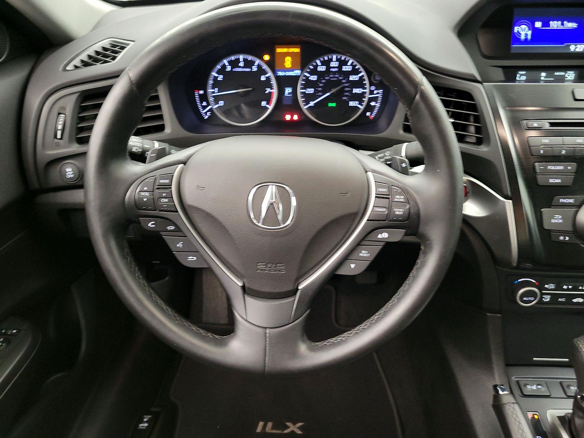 Thumbnail: 2017 Acura ILX - 10
