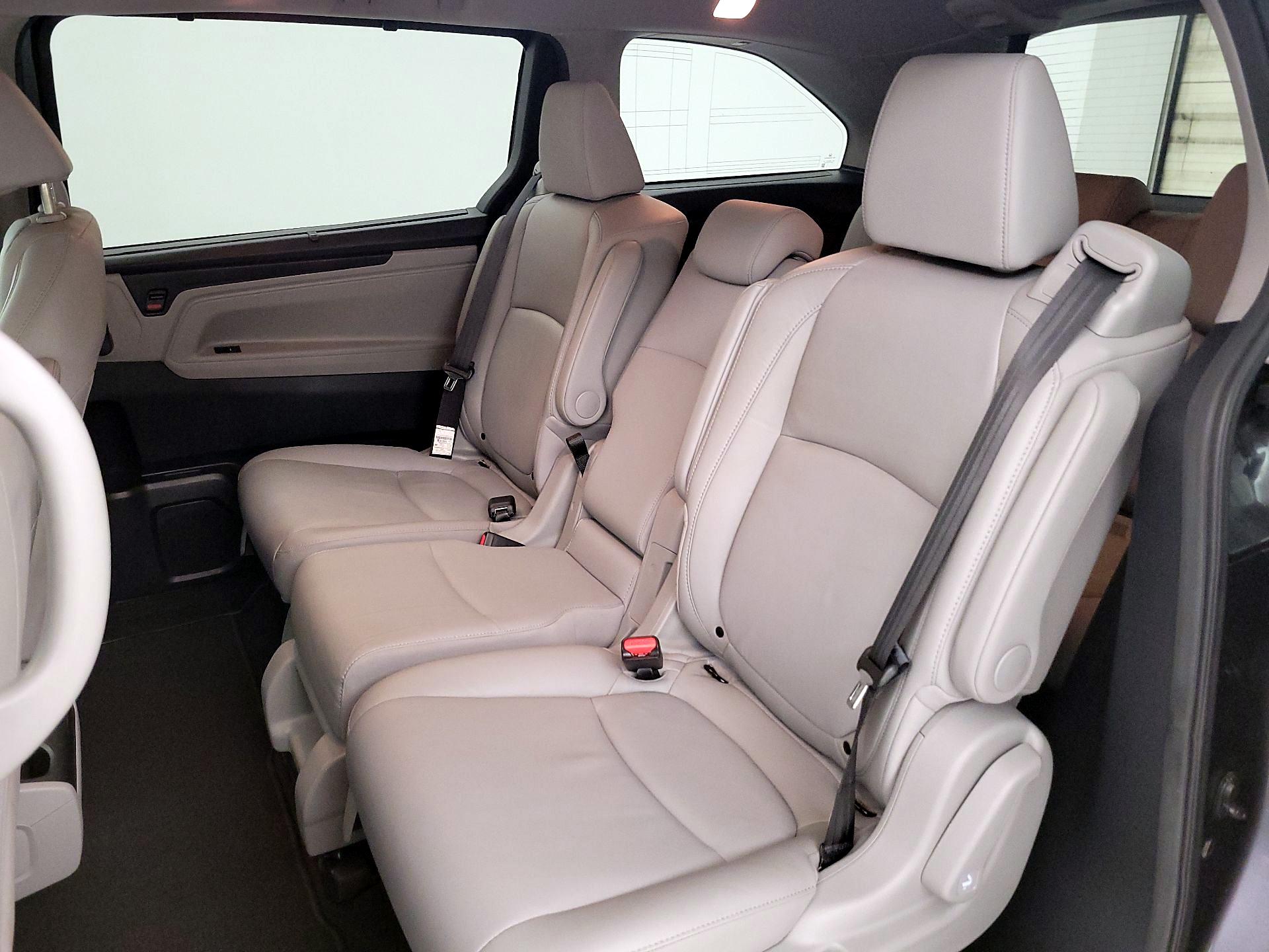 Thumbnail: 2020 Honda Odyssey - 19