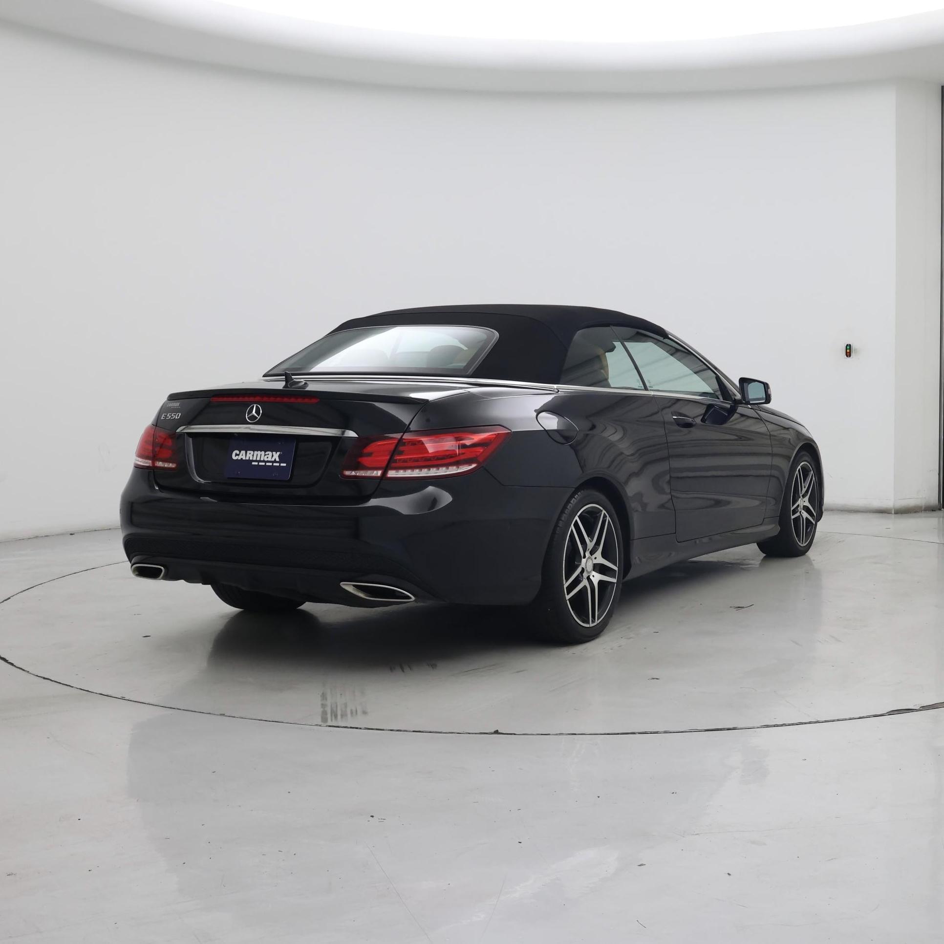 Thumbnail: 2016 Mercedes-Benz E-Class - 8