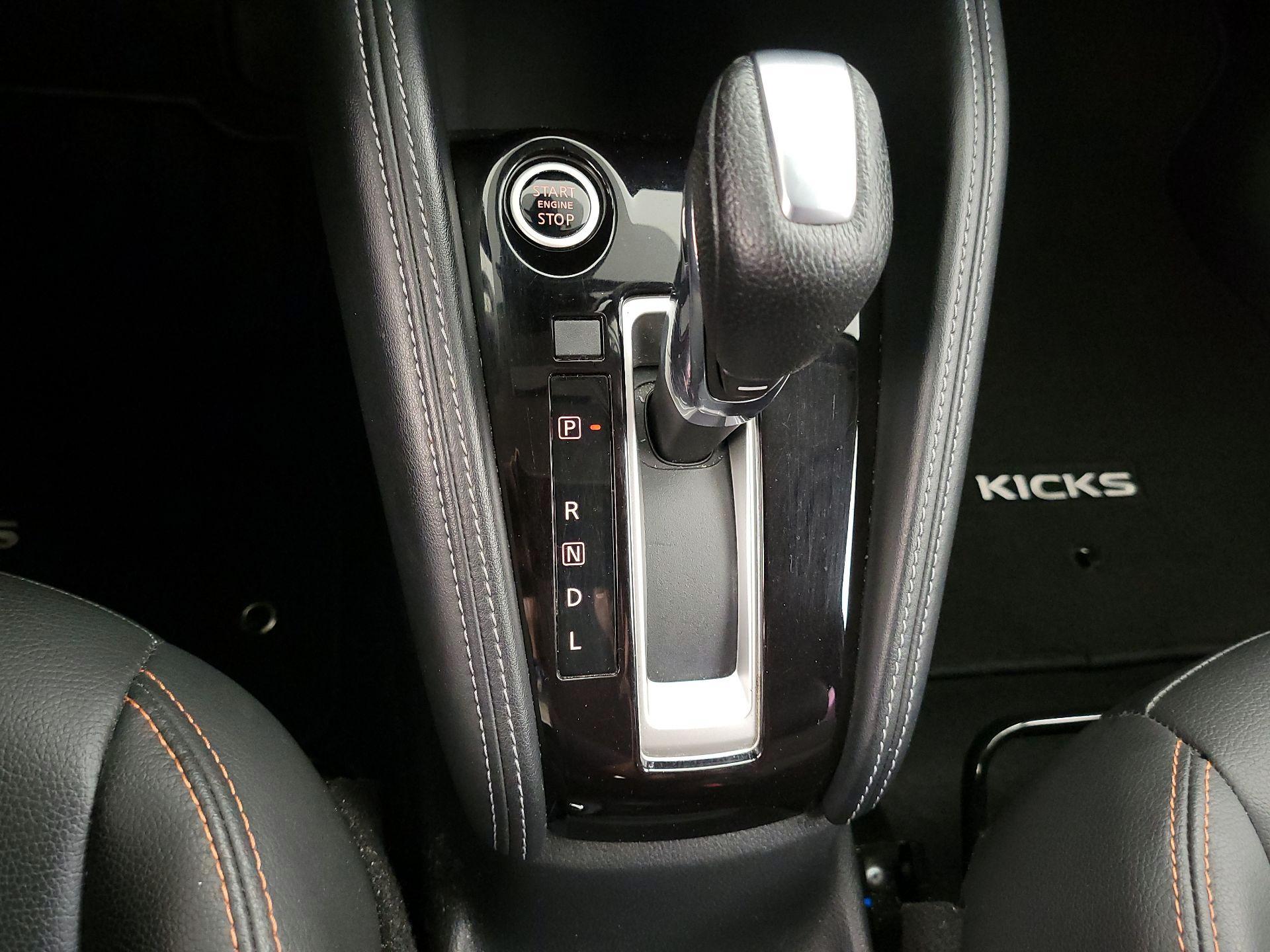 Thumbnail: 2020 Nissan Kicks - 16