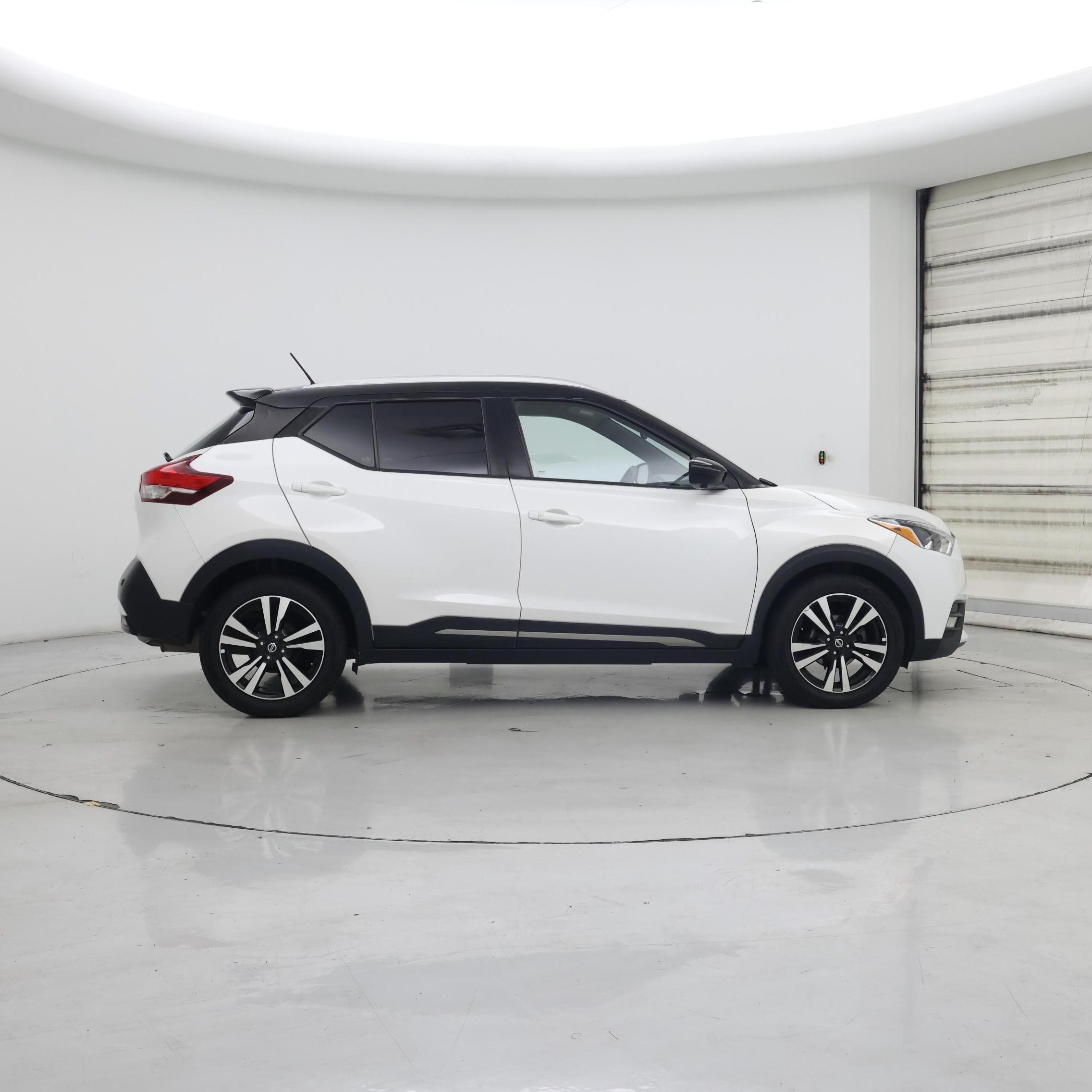Thumbnail: 2020 Nissan Kicks - 7