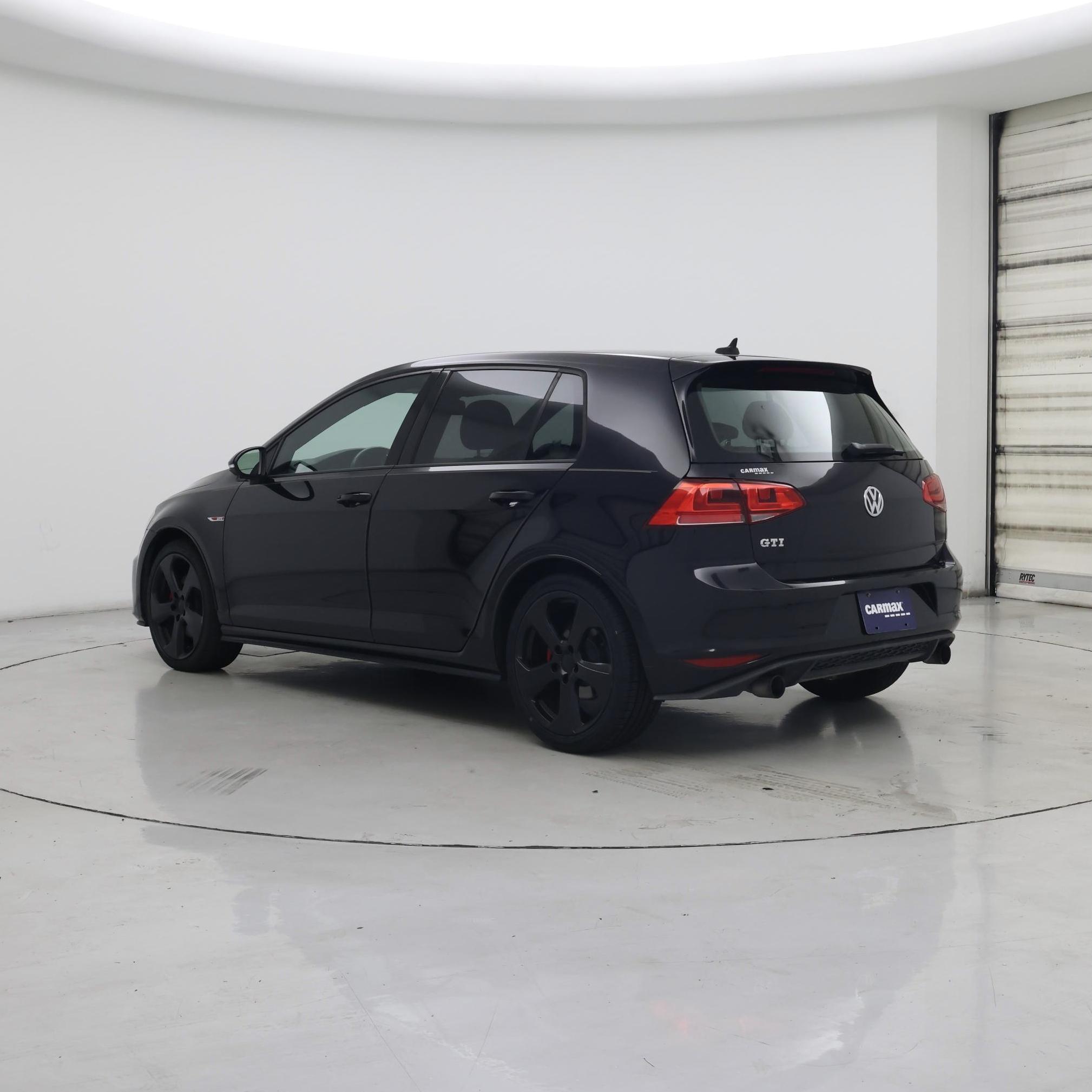 Thumbnail: 2016 Volkswagen Golf - 2