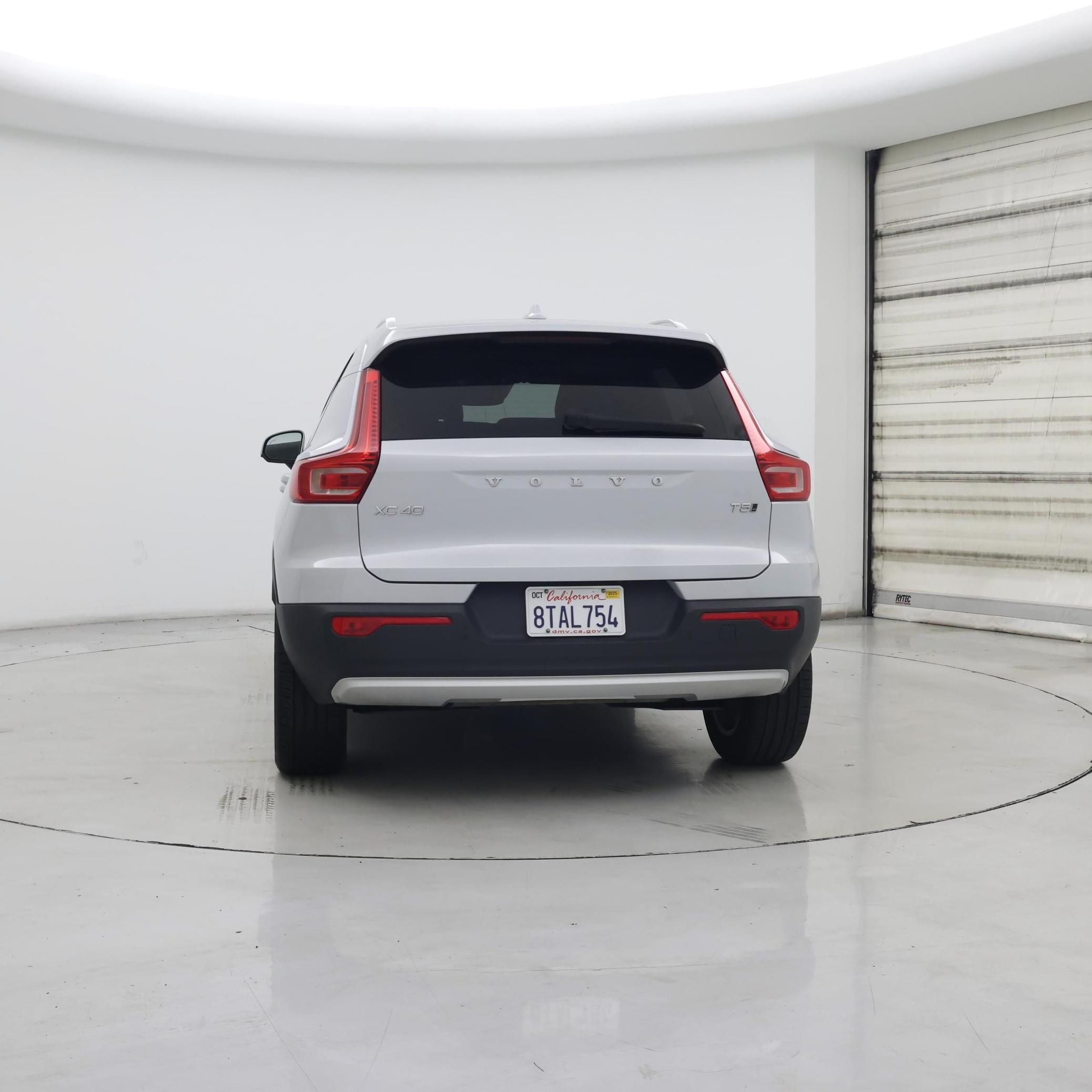 Thumbnail: 2020 Volvo XC40 - 6