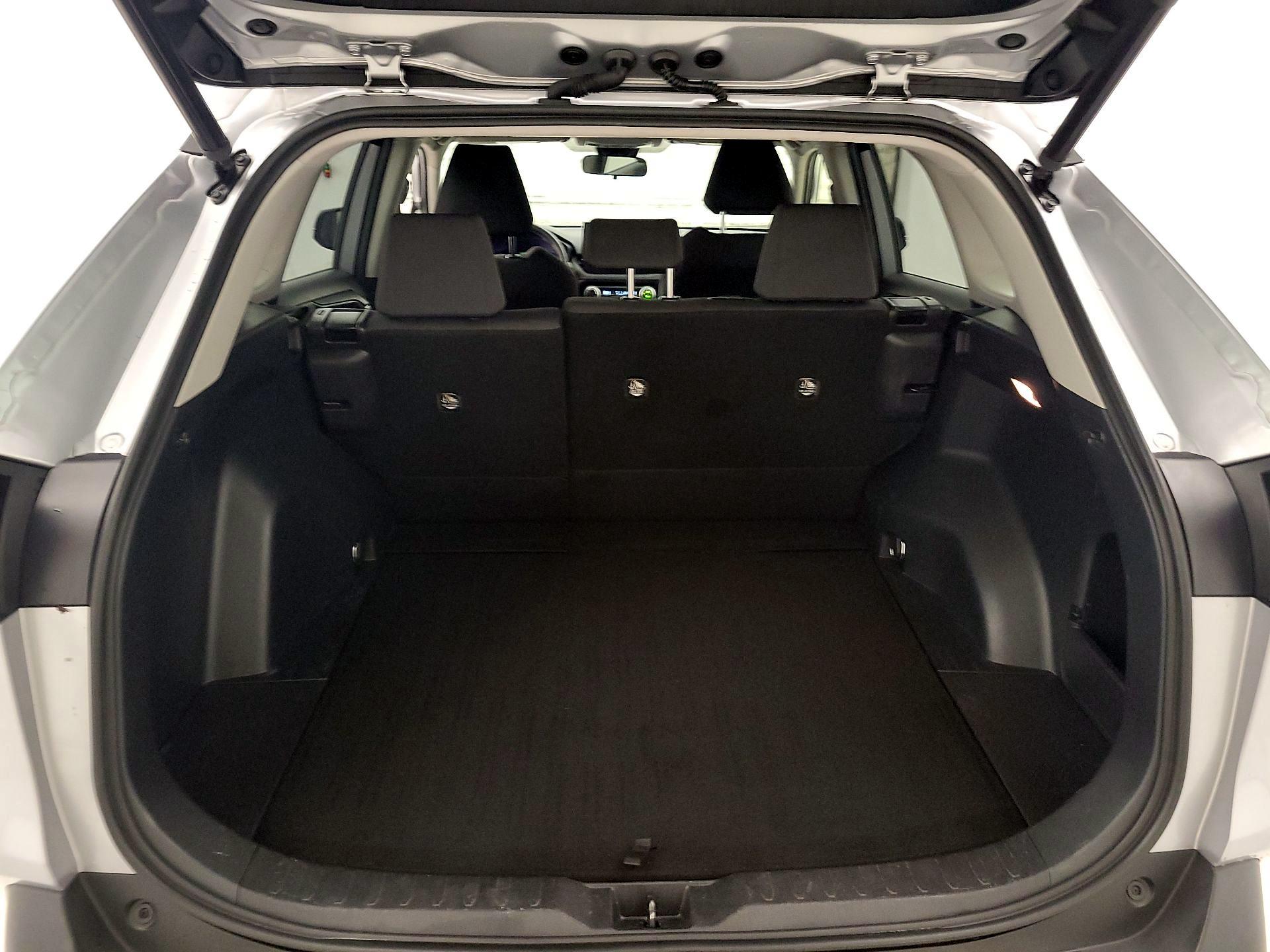 Thumbnail: 2020 Toyota RAV4 - 20