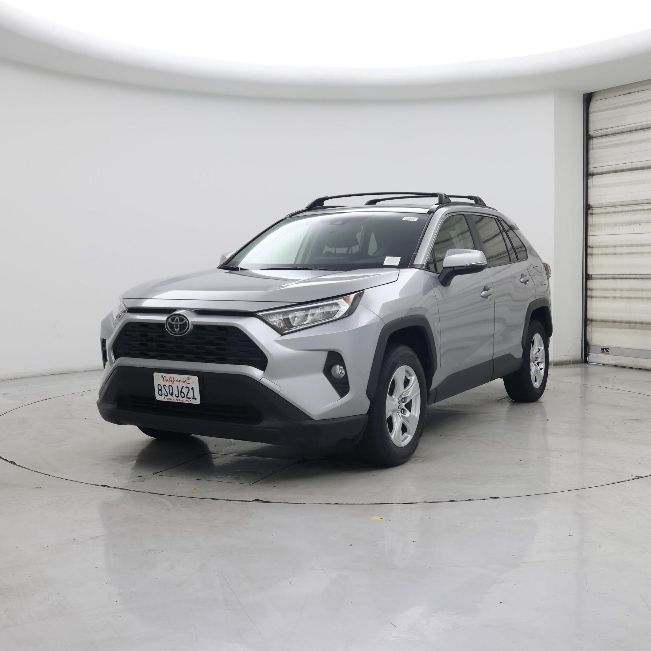 Thumbnail: 2020 Toyota RAV4 - 4