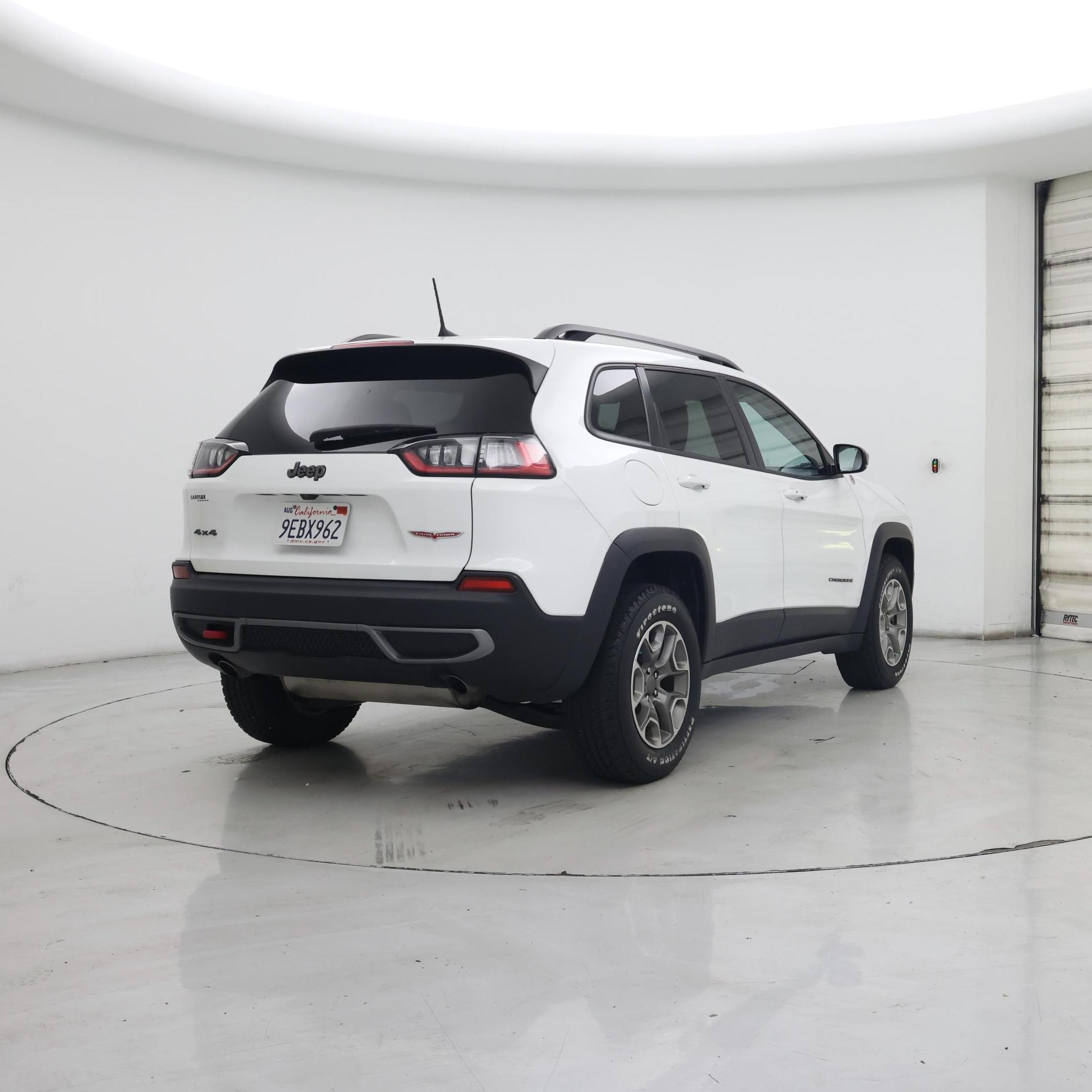 Thumbnail: 2020 Jeep Cherokee - 8