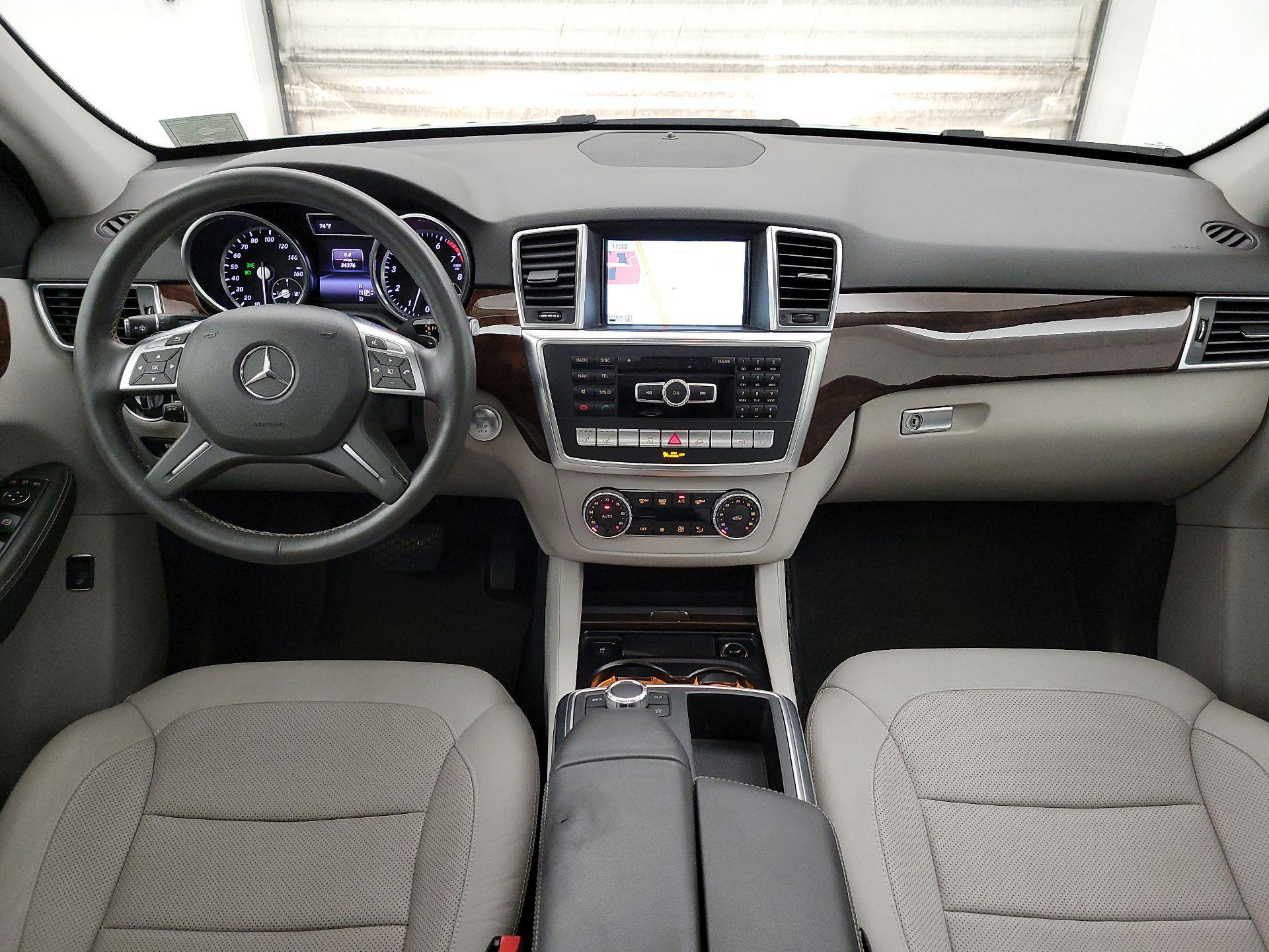 Thumbnail: 2015 Mercedes-Benz M-Class - 9